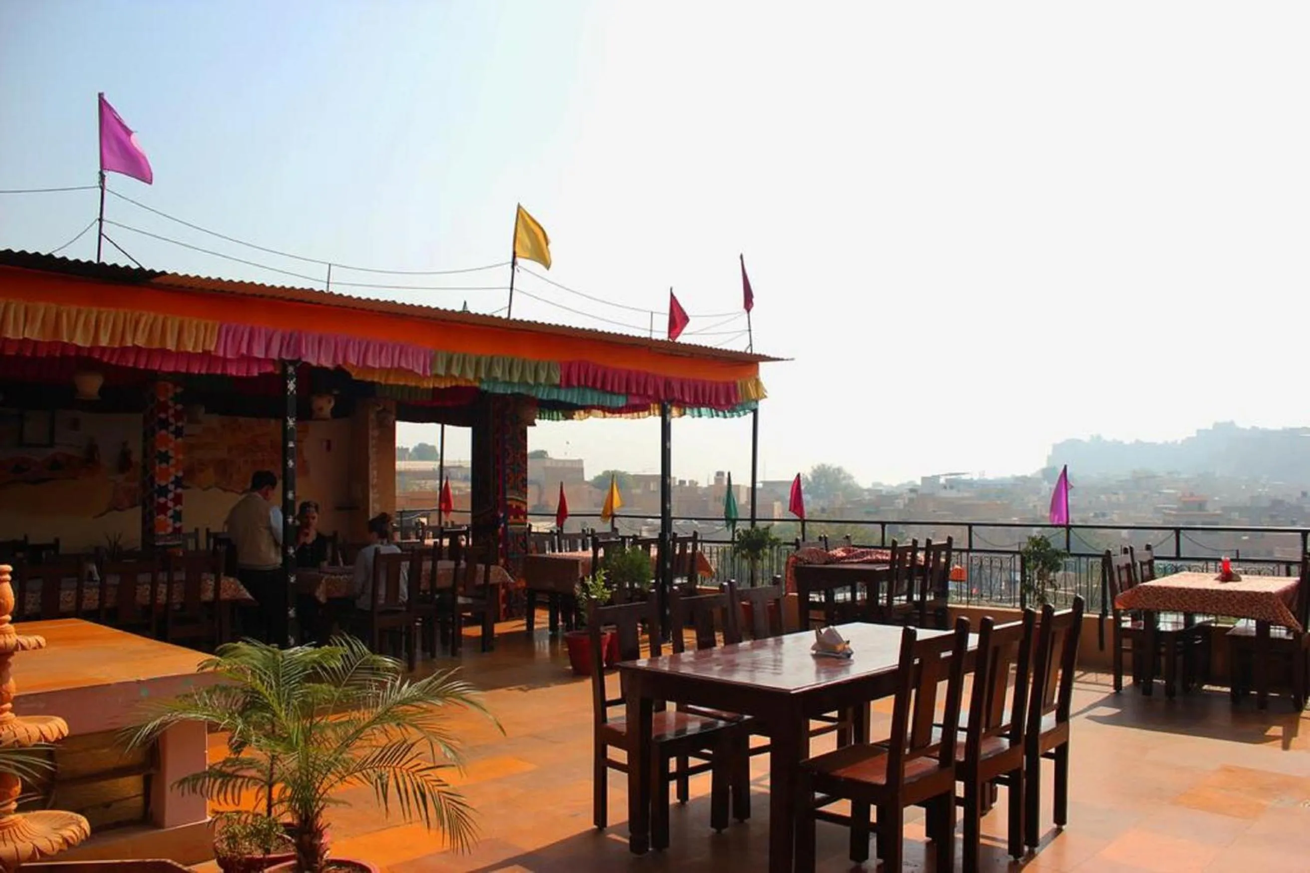 Restaurant/places to eat in Tripli Hotels Prithvi Palace