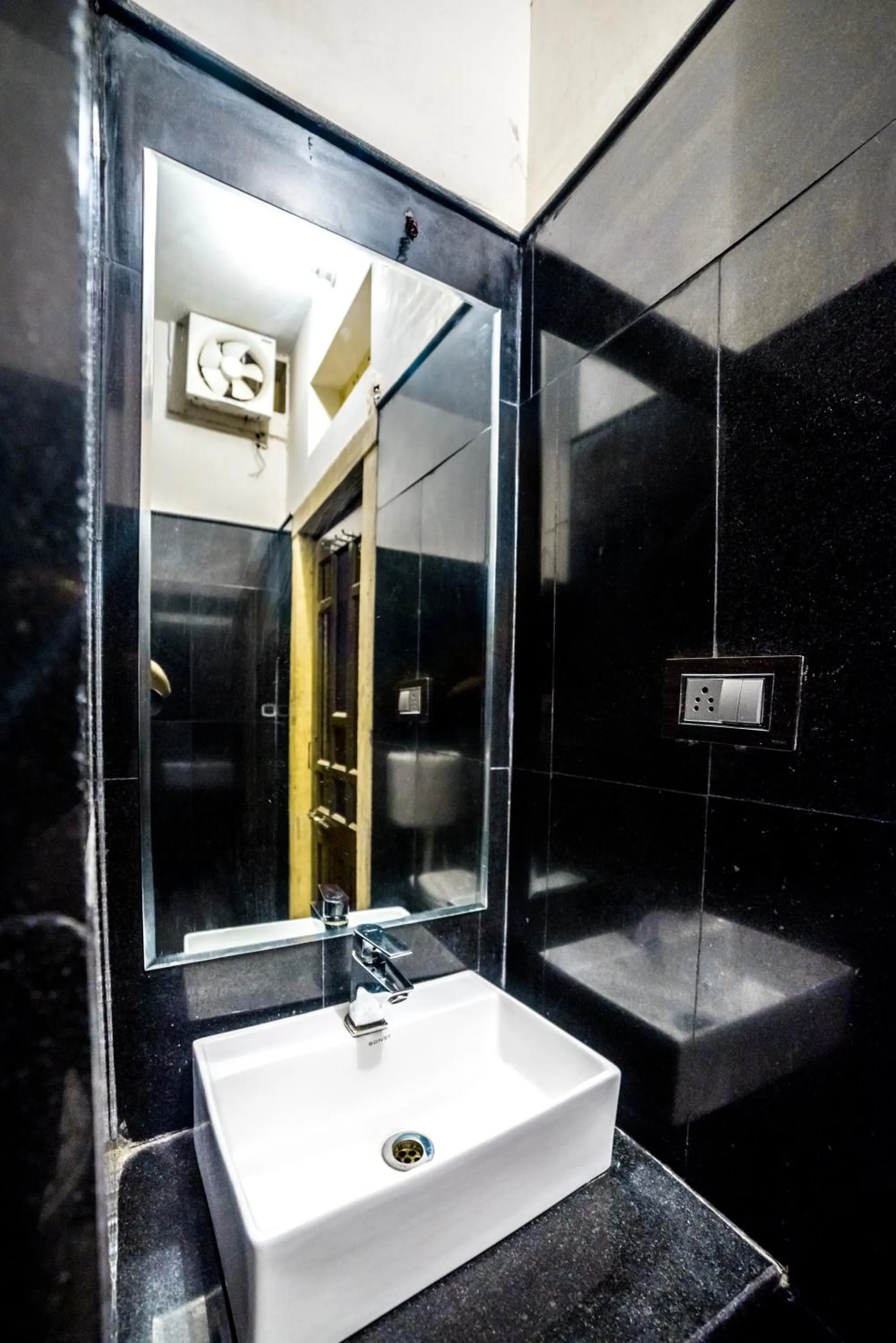 Bathroom in Tripli Hotels Prithvi Palace