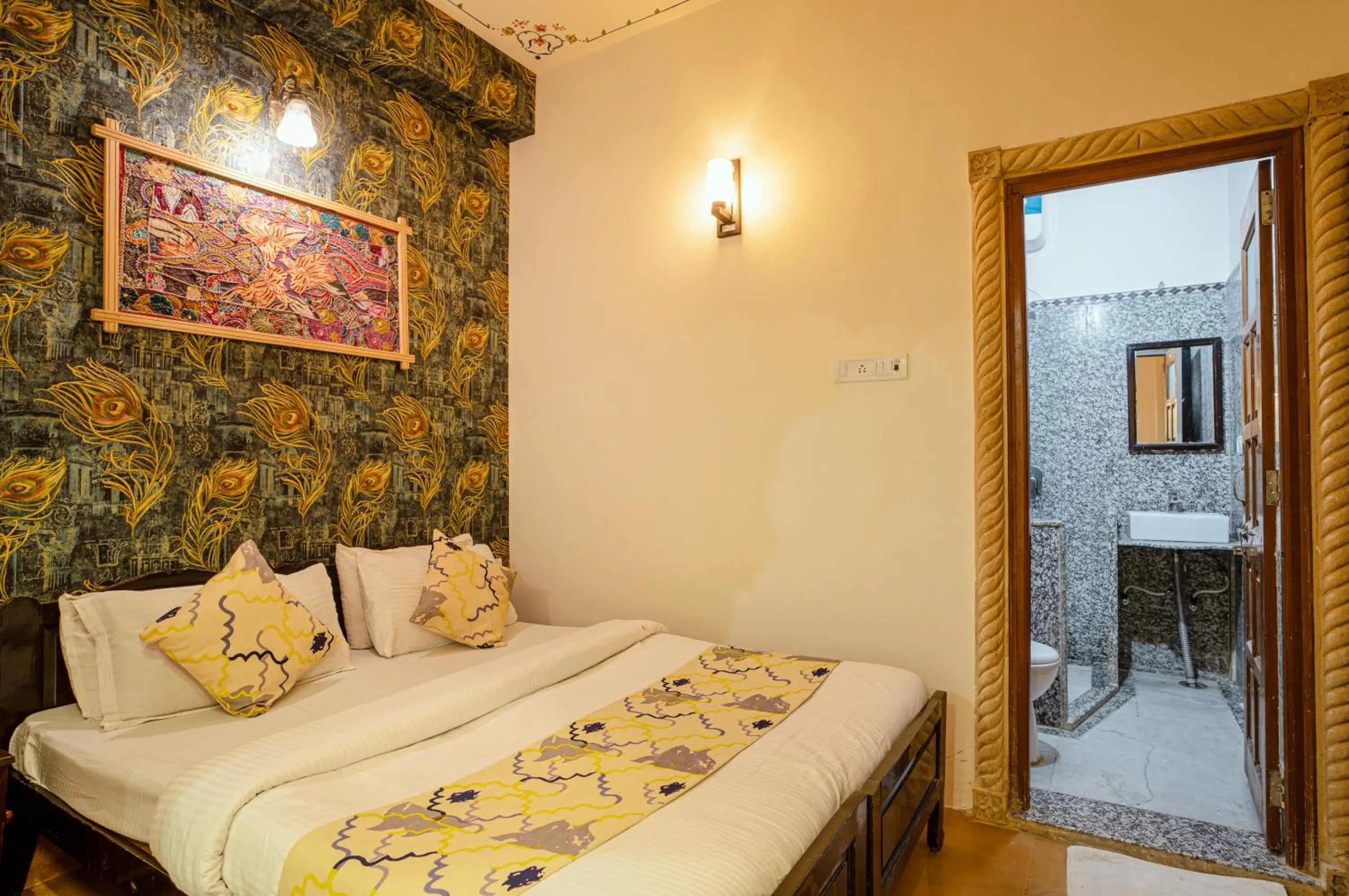 Bathroom, Bed in Tripli Hotels Prithvi Palace