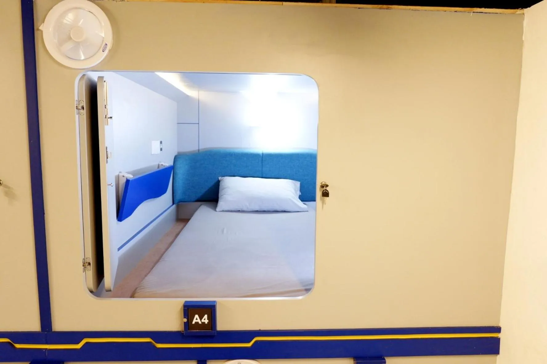 Bed in Buton Backpacker Lodge