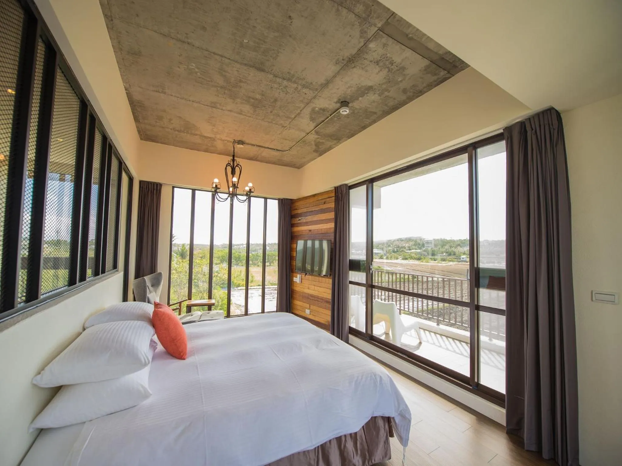 Bedroom, Bed in Beras Manor Kenting