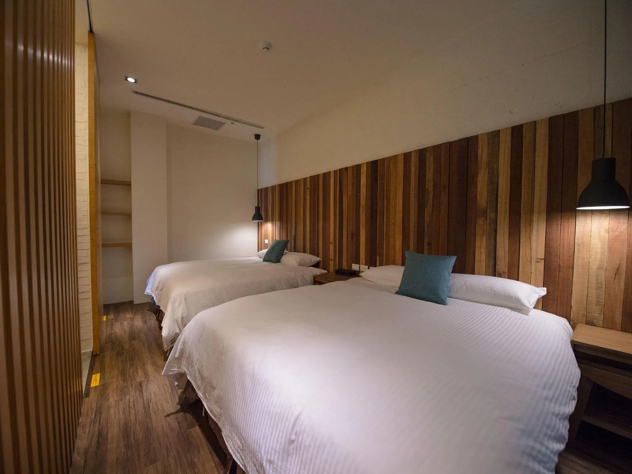 Photo of the whole room, Bed in Beras Manor Kenting