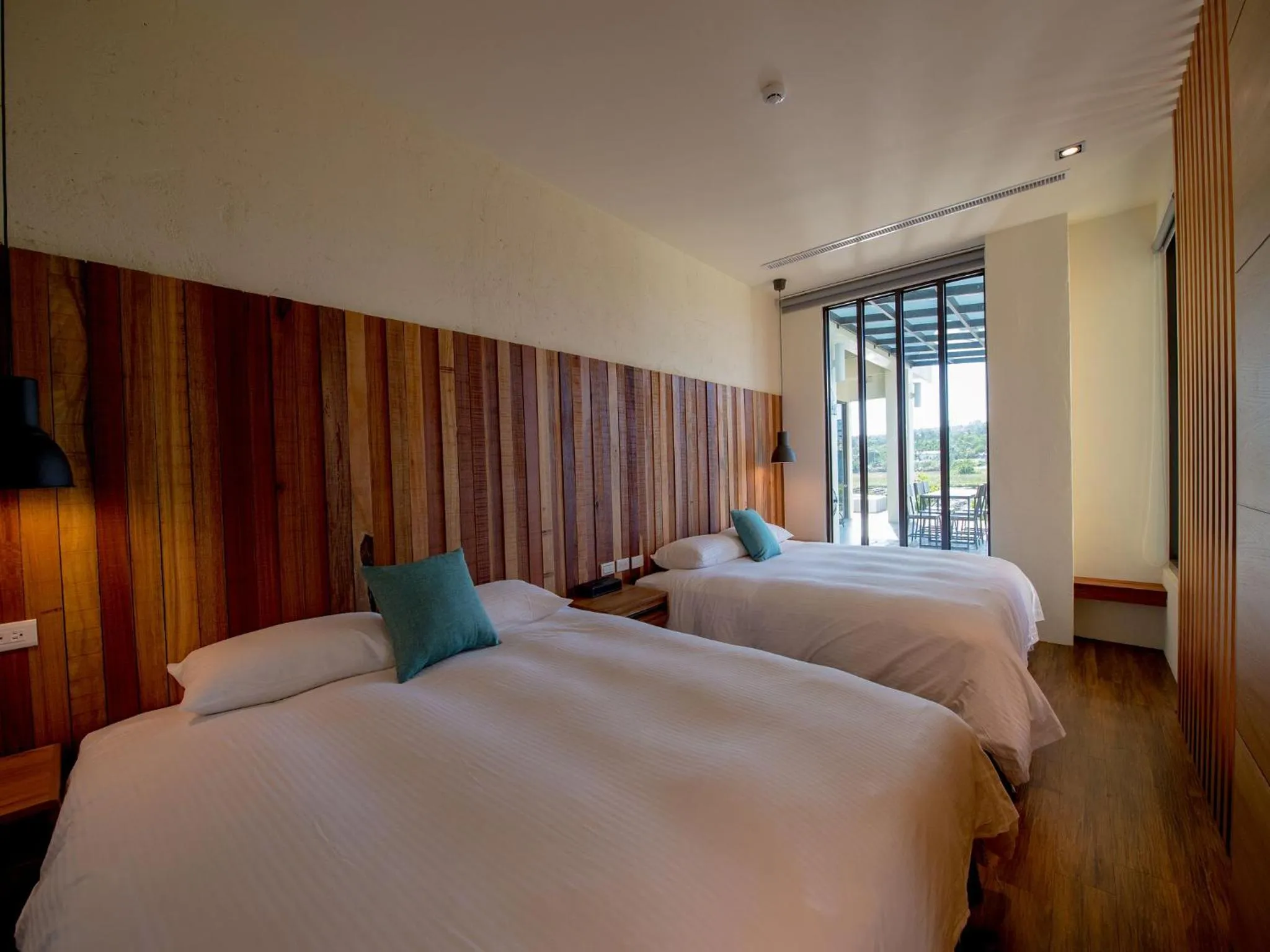 Photo of the whole room, Bed in Beras Manor Kenting