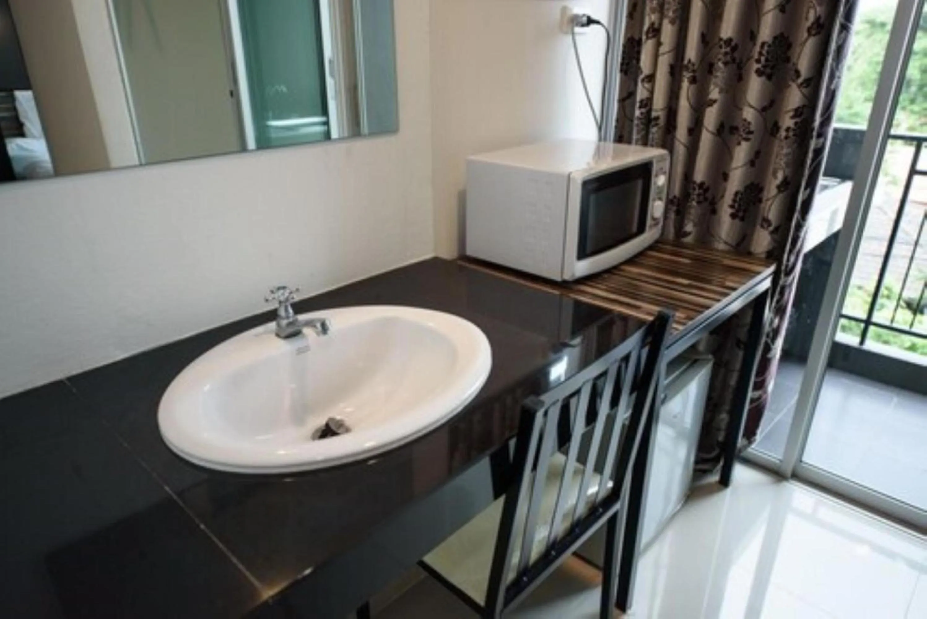 Bedroom in 48 Metro Hotel