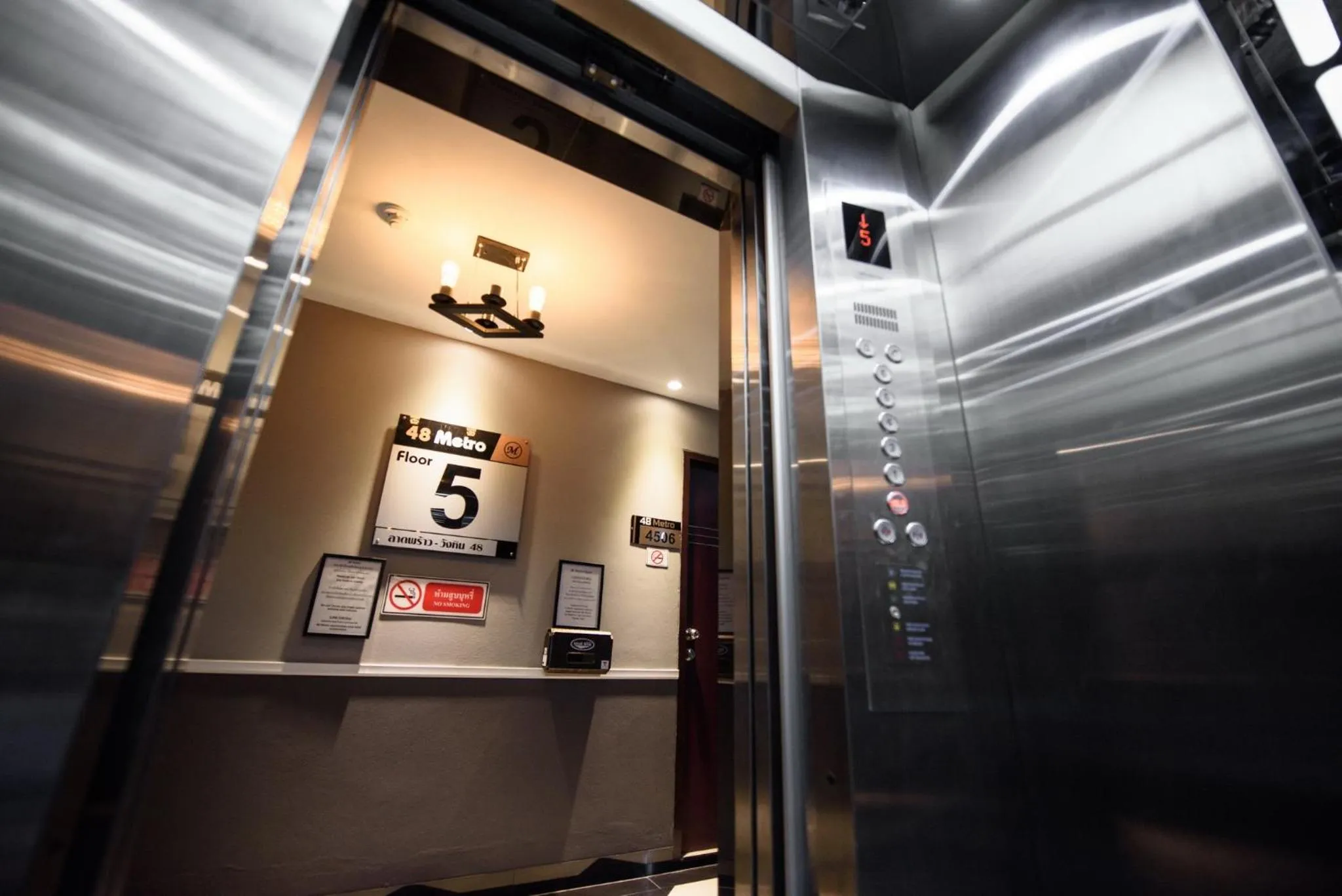 acessibility in 48 Metro Hotel