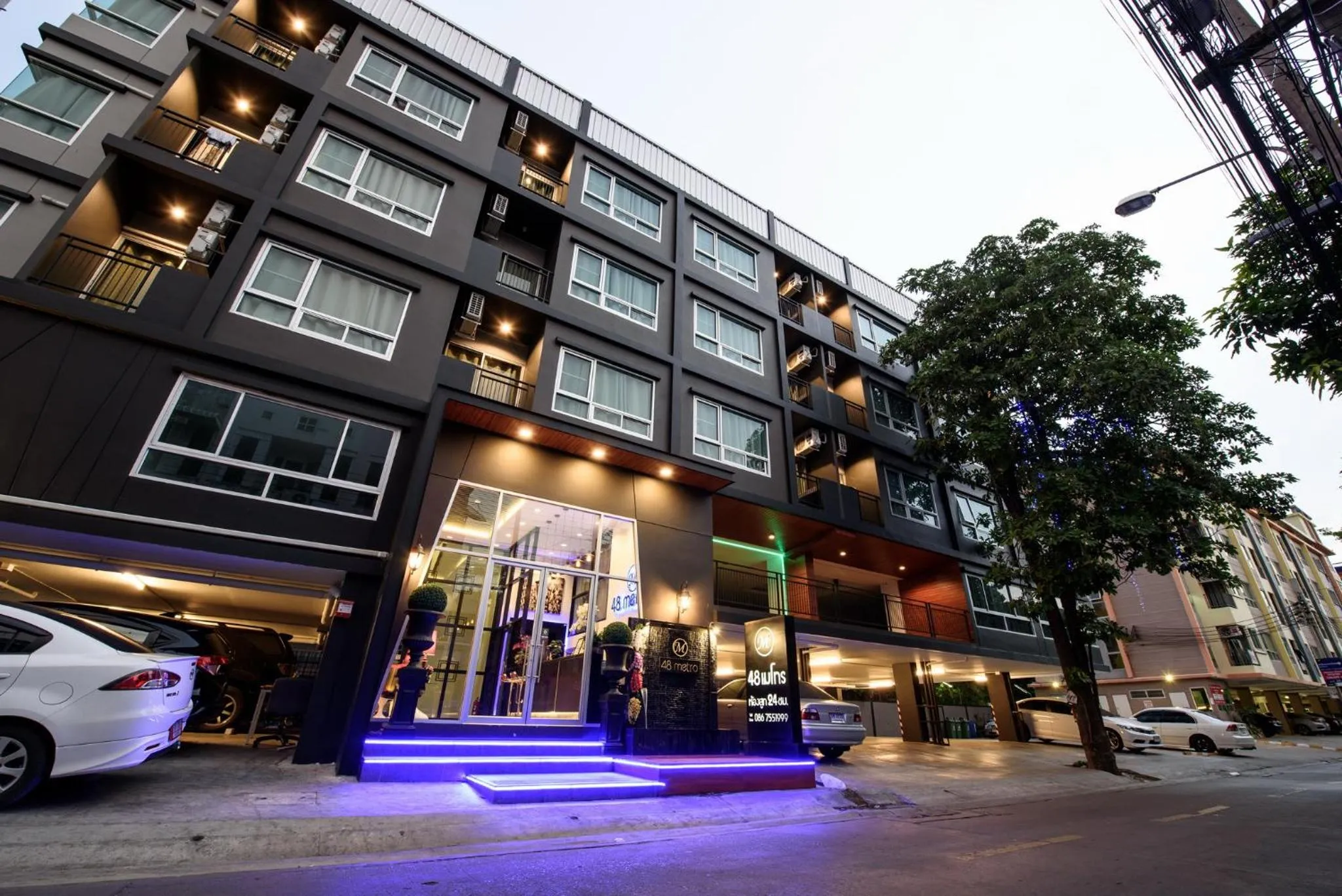 Property building in 48 Metro Hotel