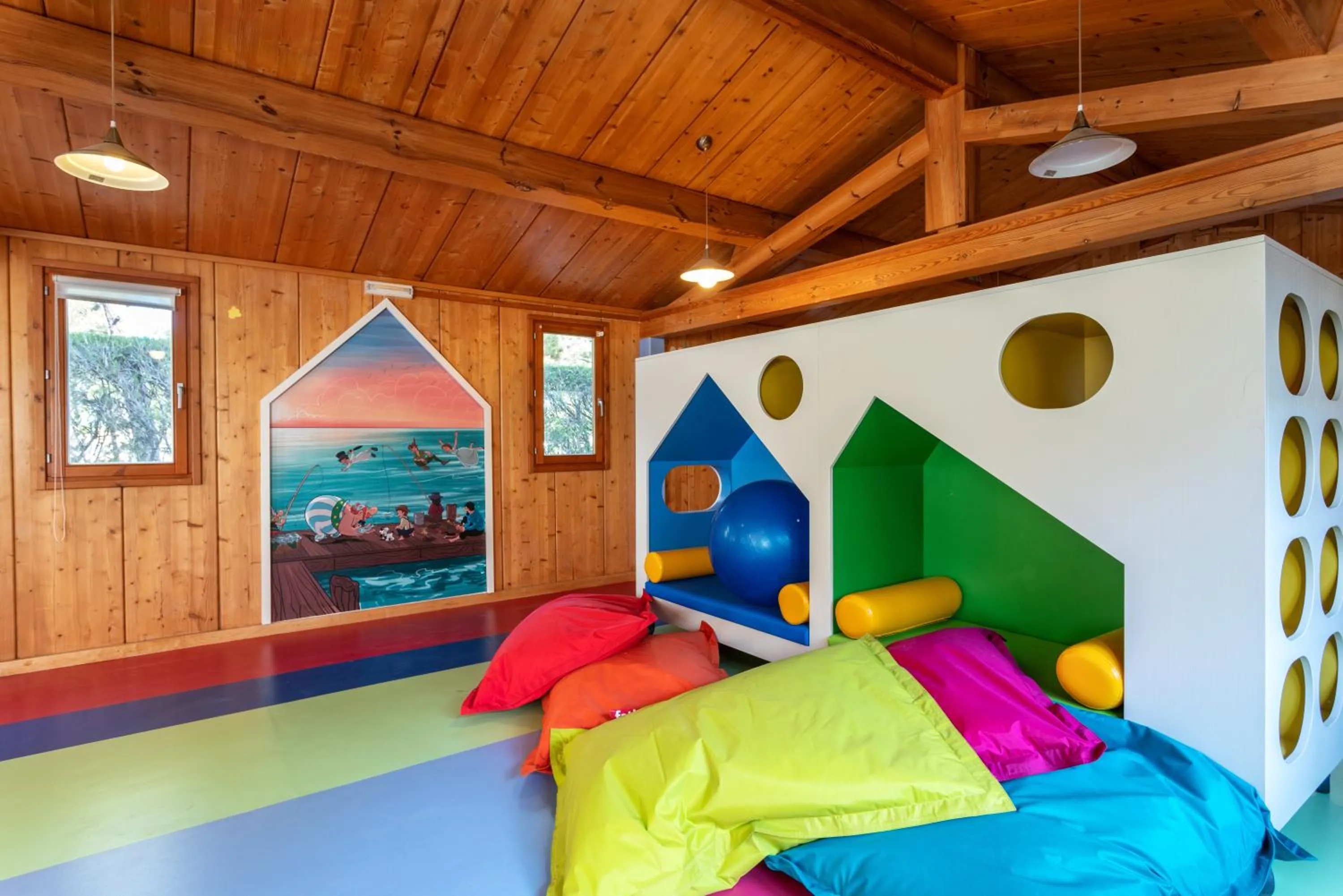 Game Room, Bed in AP Victoria Sports & Beach