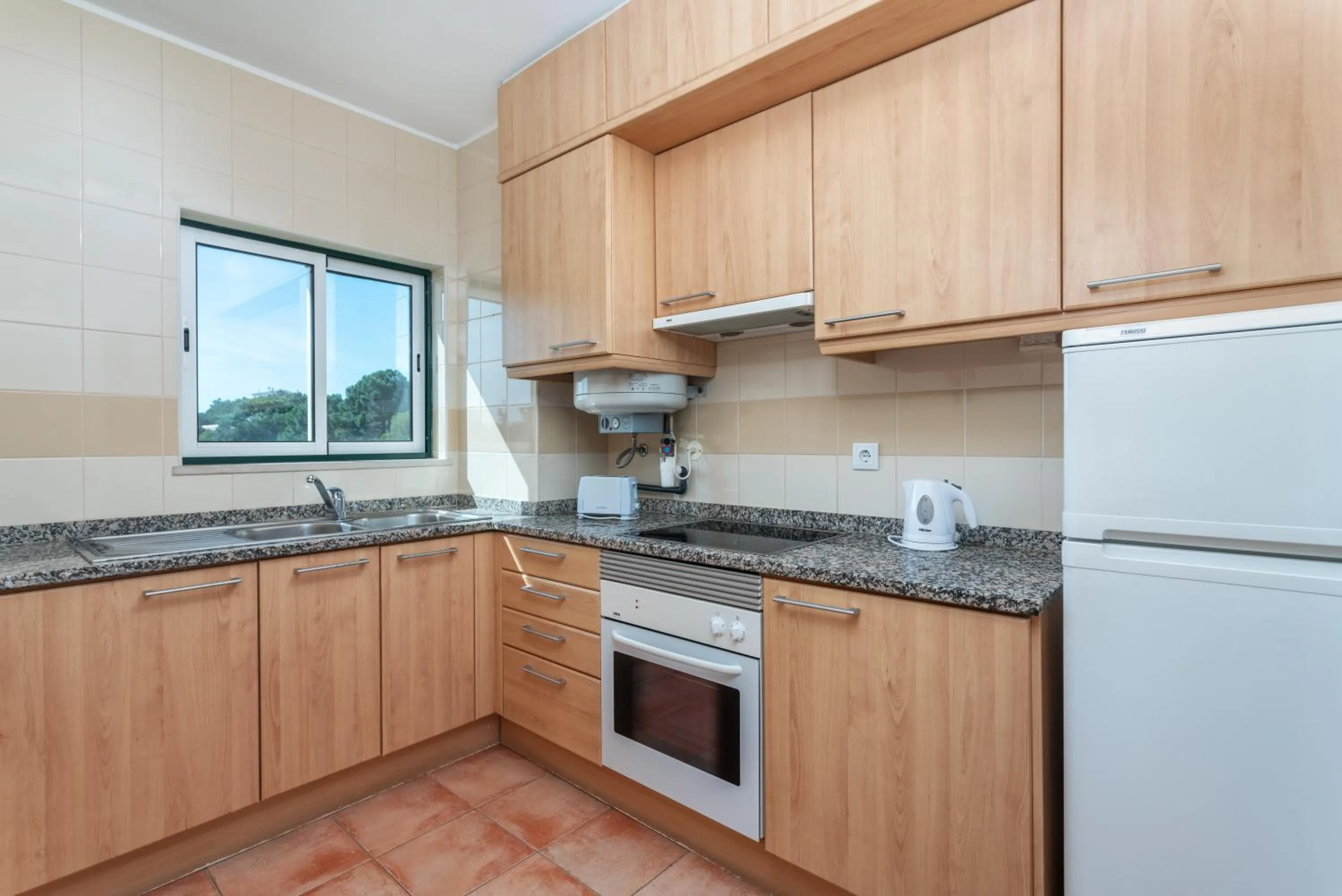 Kitchen or kitchenette in AP Victoria Sports & Beach