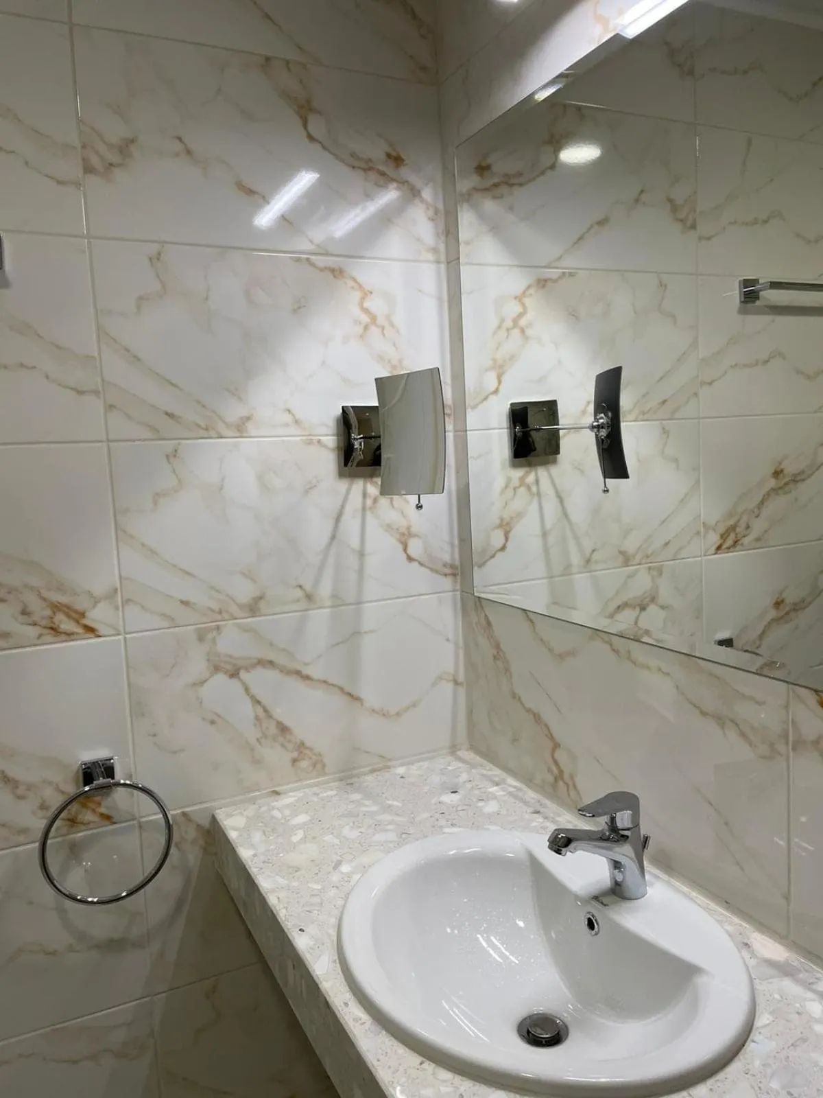 Shower in Balneo & SPA Hotel Aura