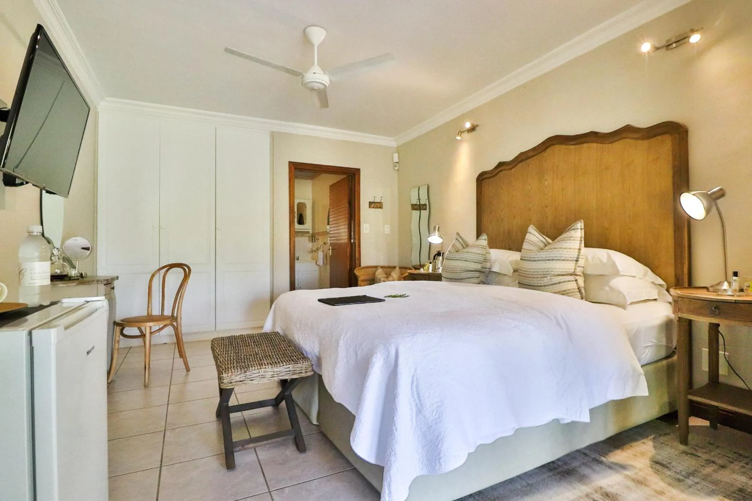 Bedroom, Bed in Kruger Riverside Lodge - No Load-shedding