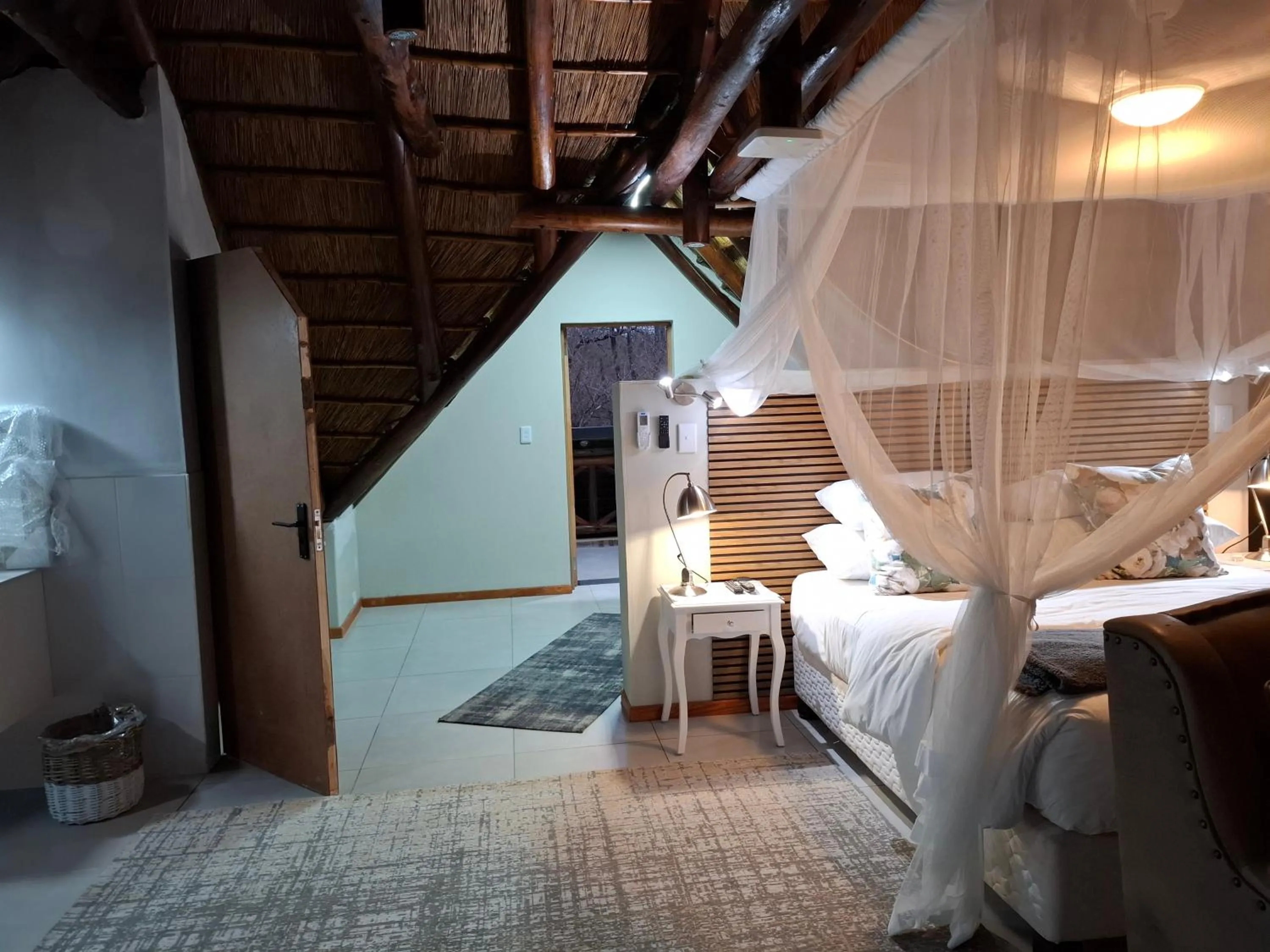 Bed in Kruger Riverside Lodge - No Load-shedding