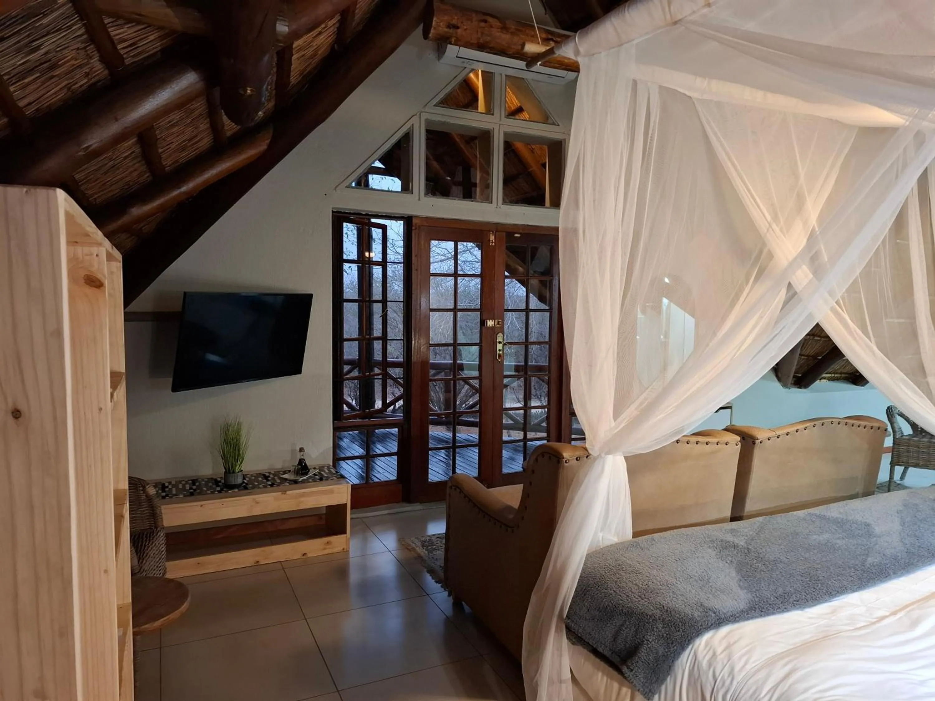 Bed in Kruger Riverside Lodge - No Load-shedding