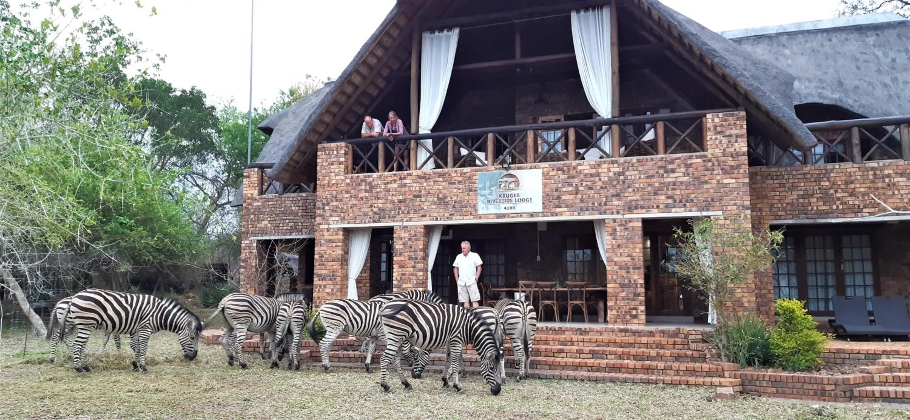 Facade/entrance in Kruger Riverside Lodge - No Load-shedding