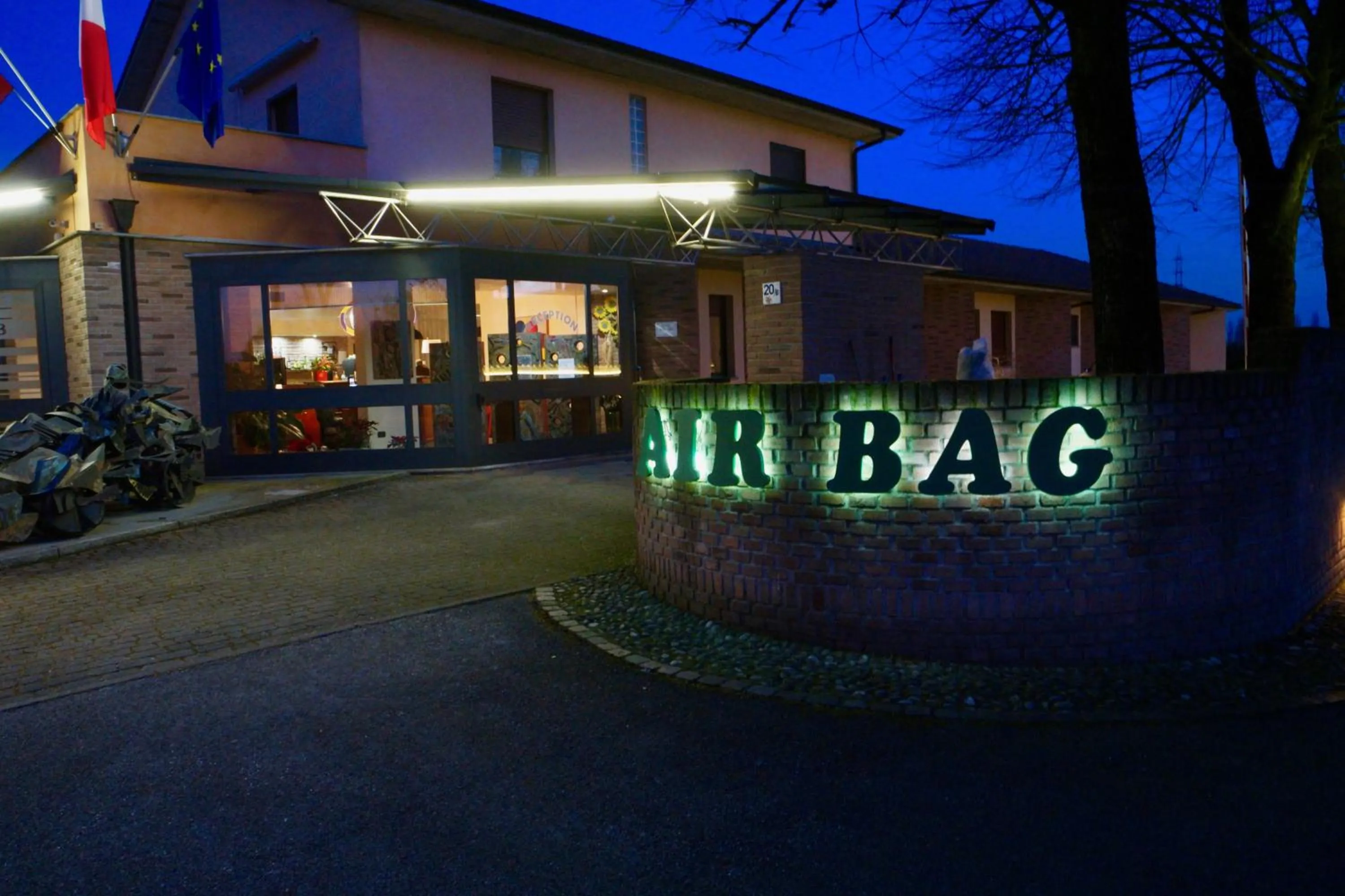 Facade/entrance in Hotel Air Bag