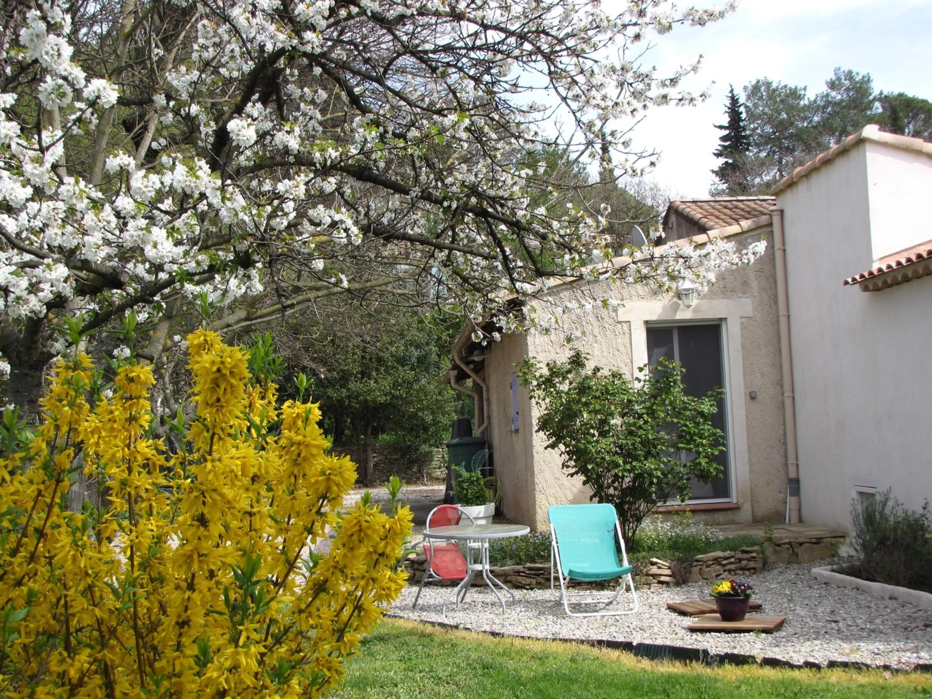 Spring in Casa Rurale Lou Pichoun Nis