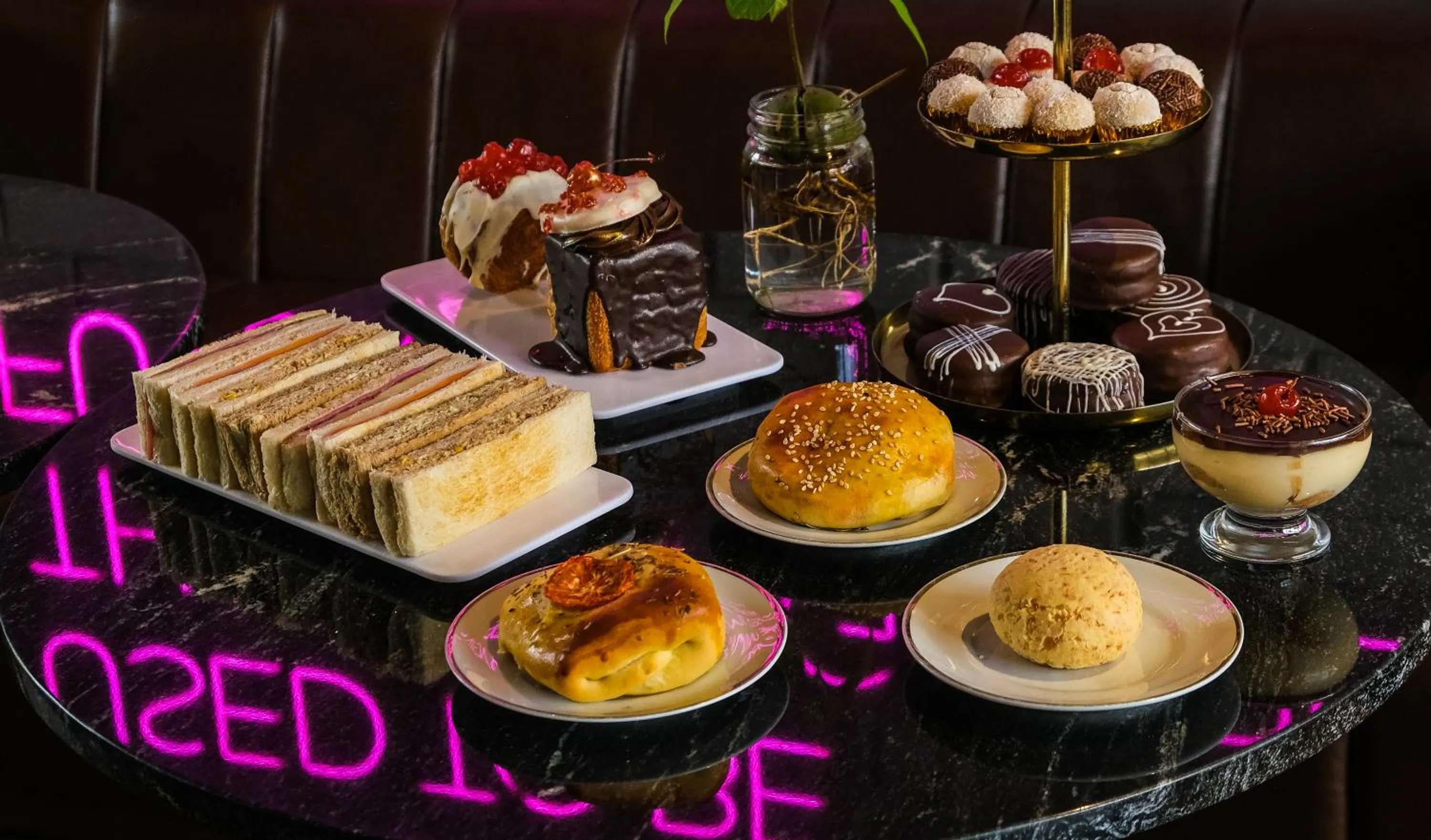 Food and drinks in Cosmopolitano Hotel Boutique