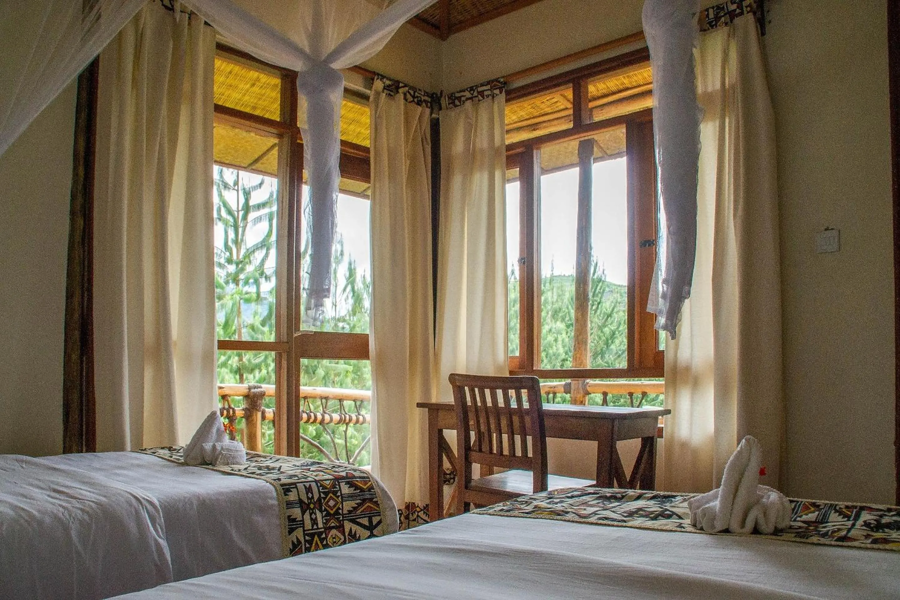 Photo of the whole room, Bed in Ichumbi Gorilla Lodge
