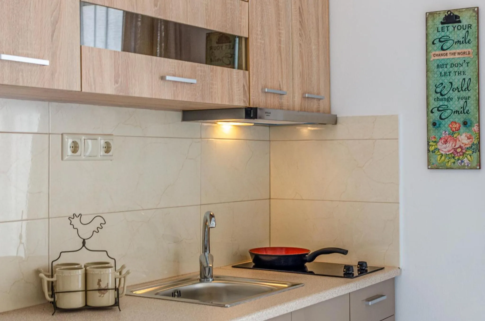 Happiness Apartments