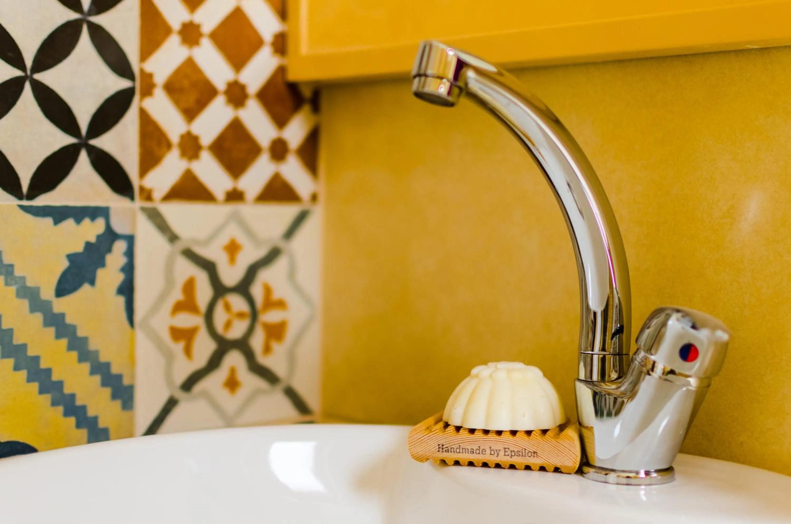 Happiness Apartments