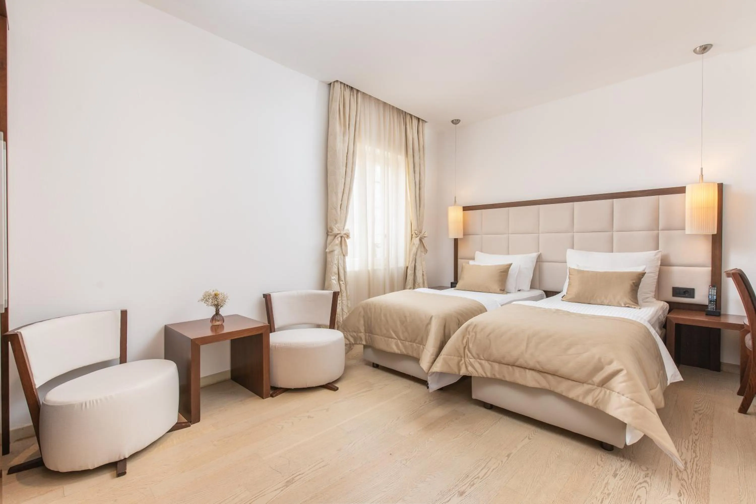 Bed in Marmont Heritage Hotel