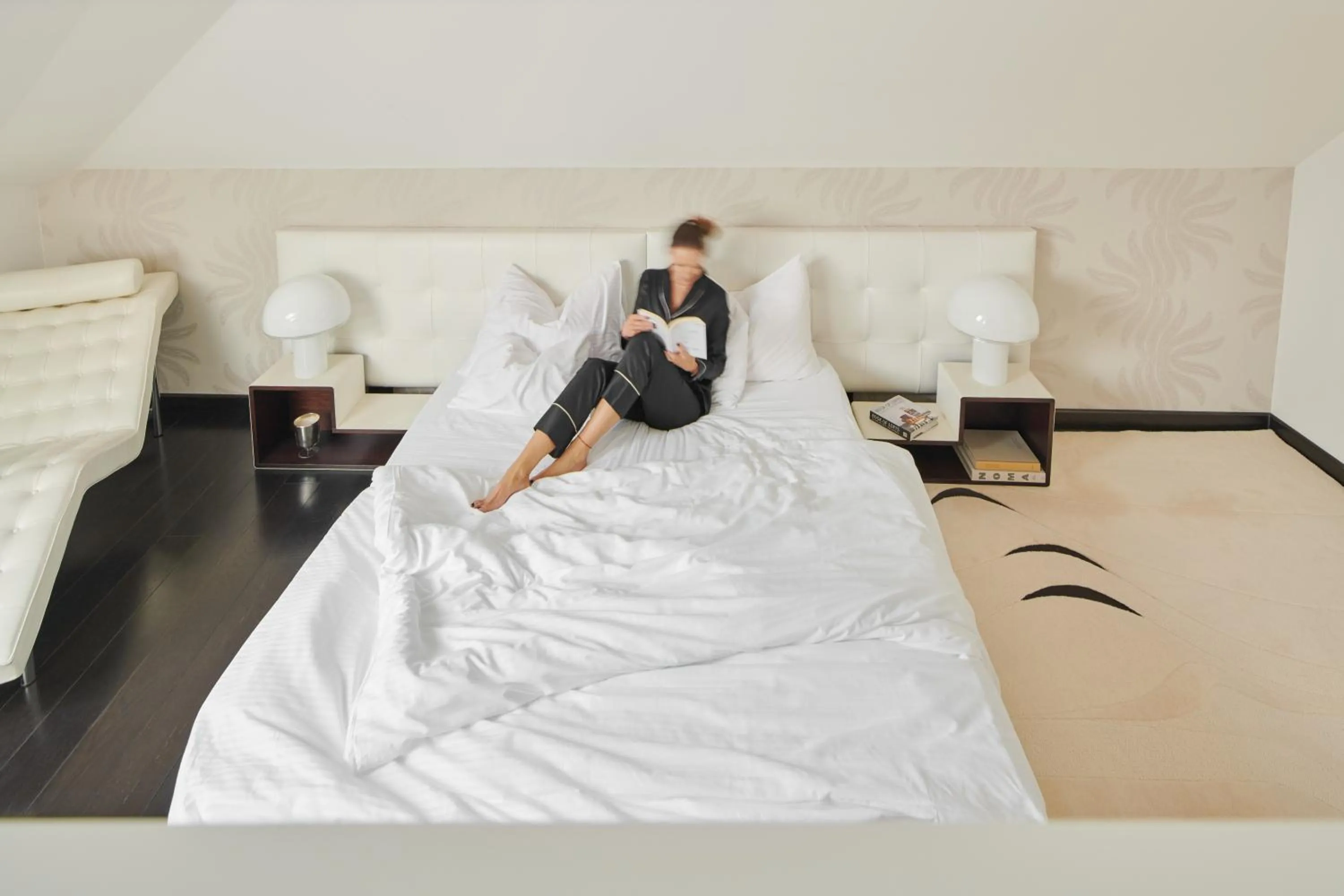 Bedroom, Bed in Marmont Heritage Hotel