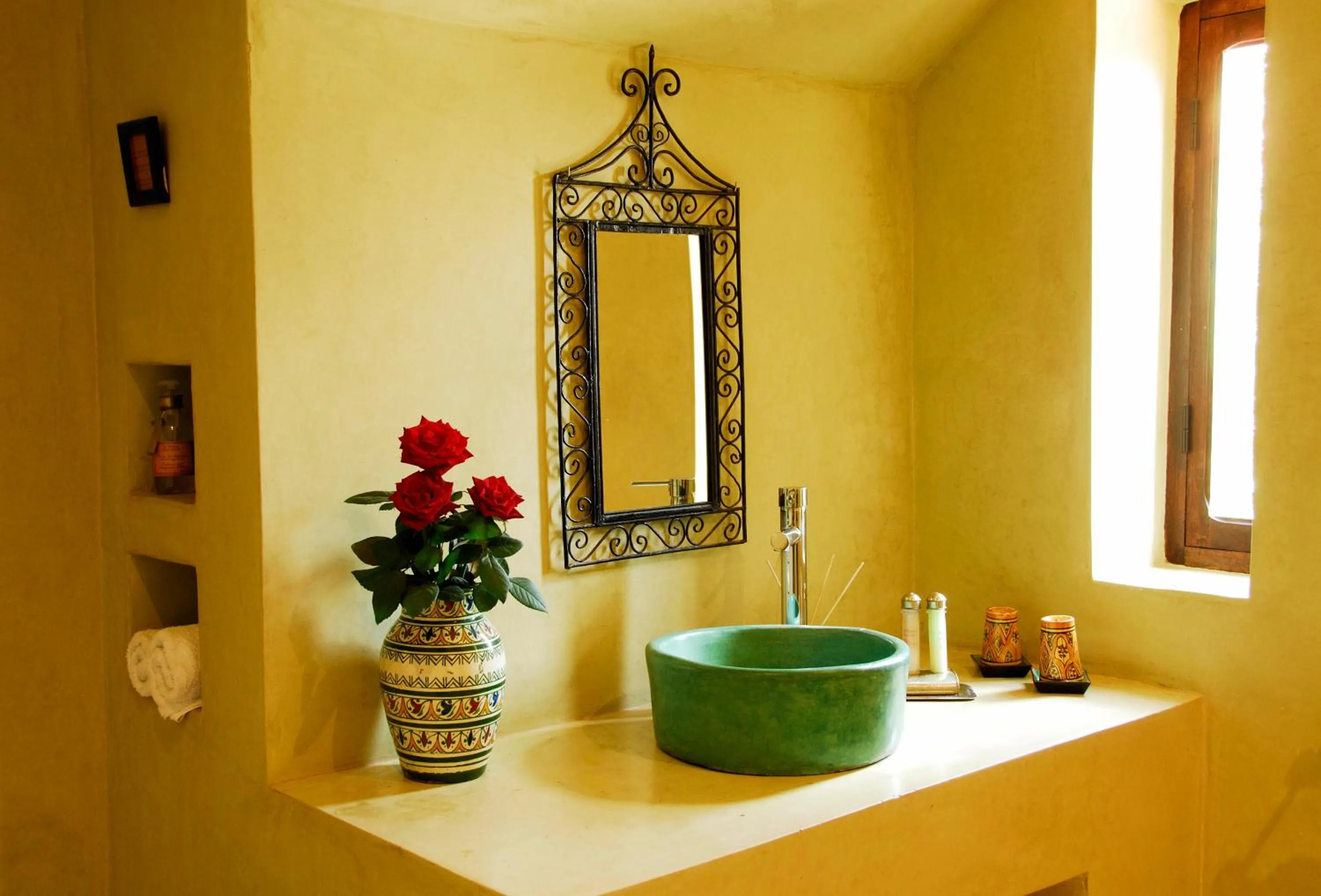 Bathroom in Maison d'Hôtes Kasbah Azul