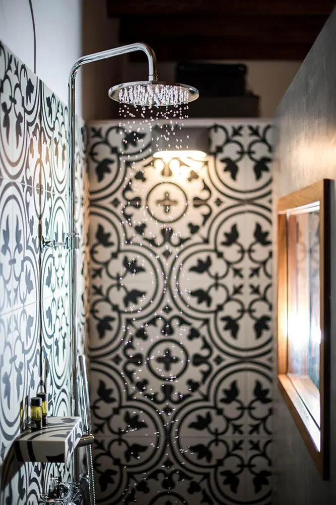 Olganos VL Luxury Rooms & Suites