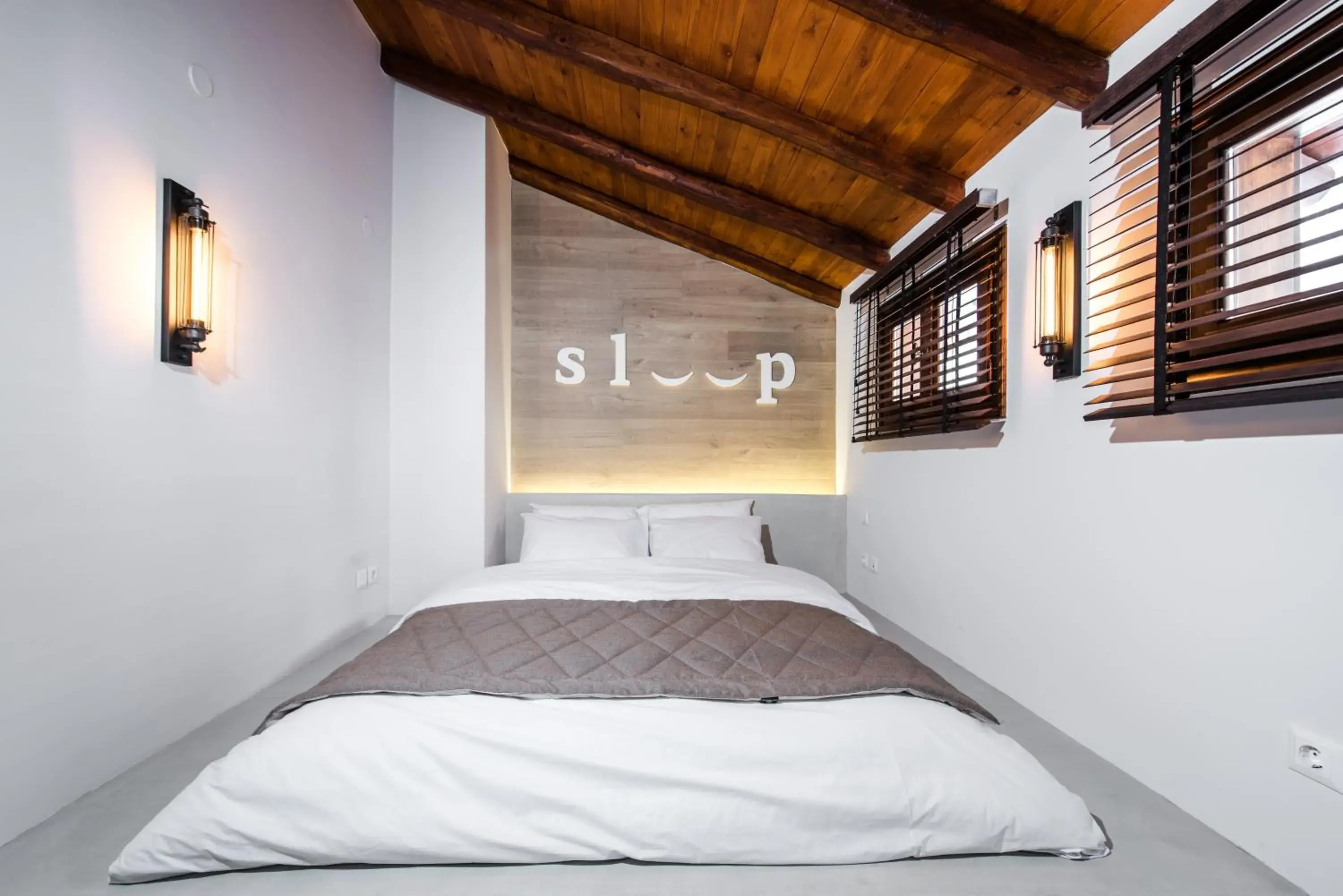 One-Bedroom Suite in Olganos VL Luxury Rooms & Suites One-Bedroom Suite in Olganos VL Luxury Rooms & Suites