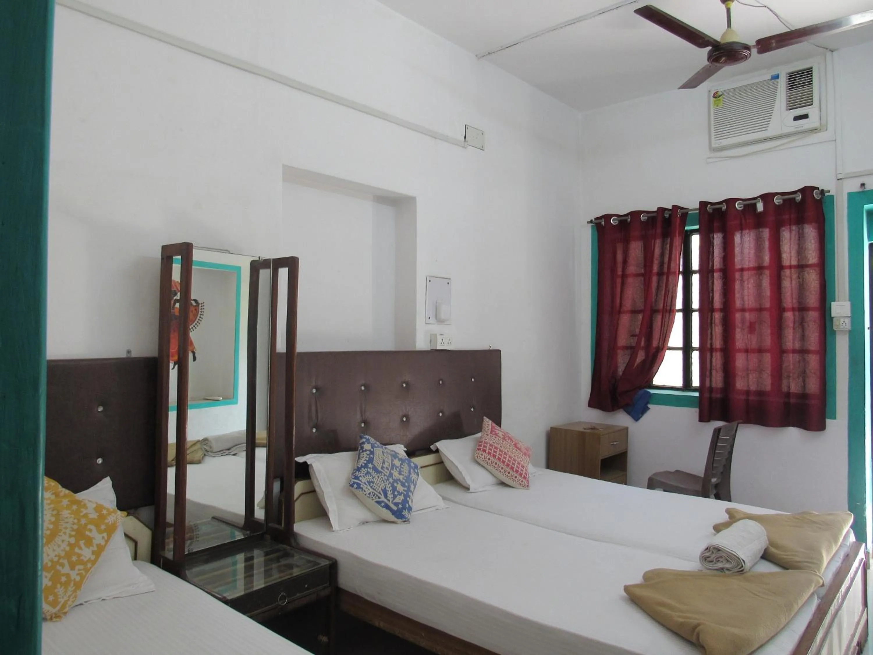 HosteLaVie - Varanasi