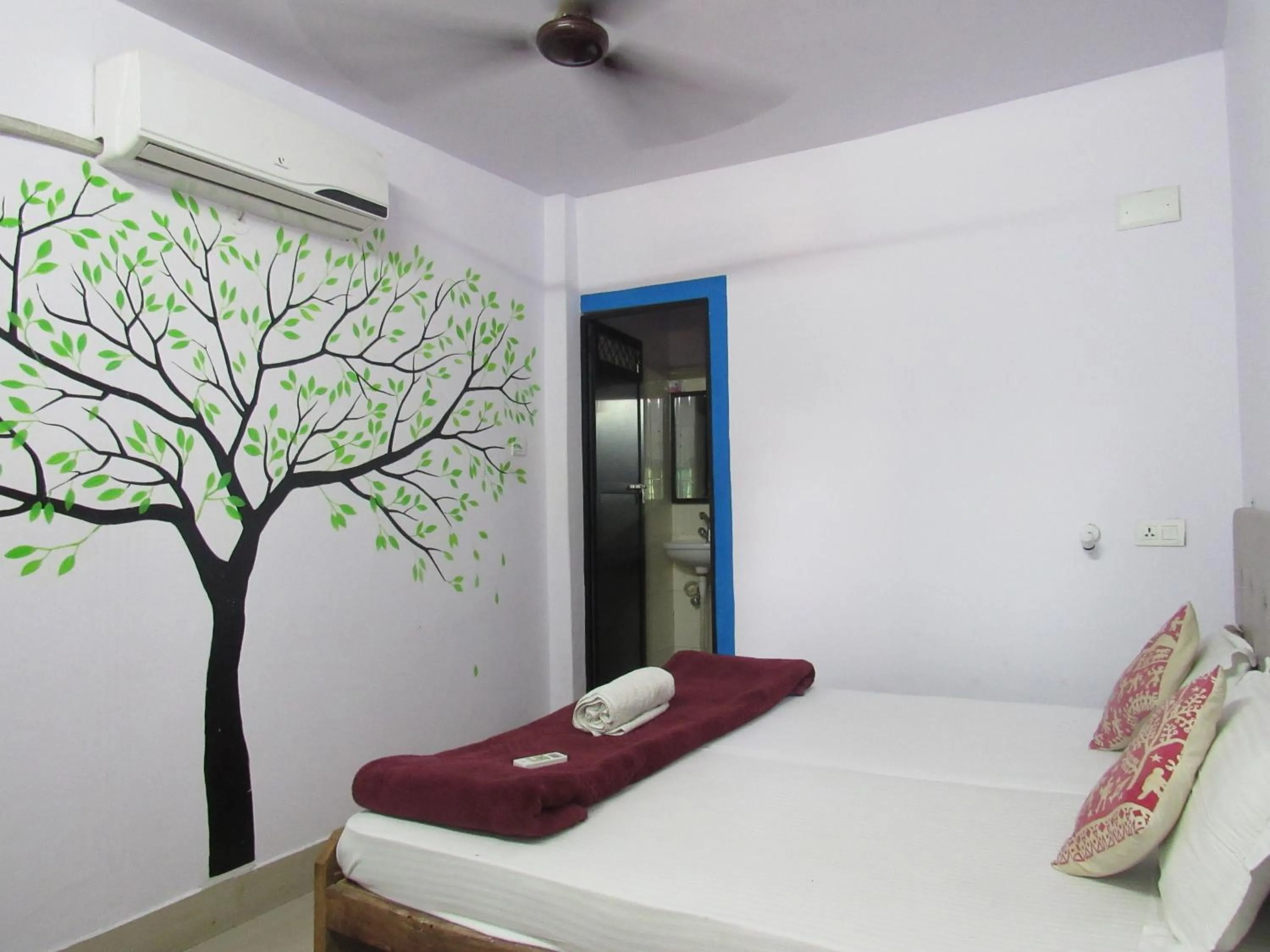 HosteLaVie - Varanasi