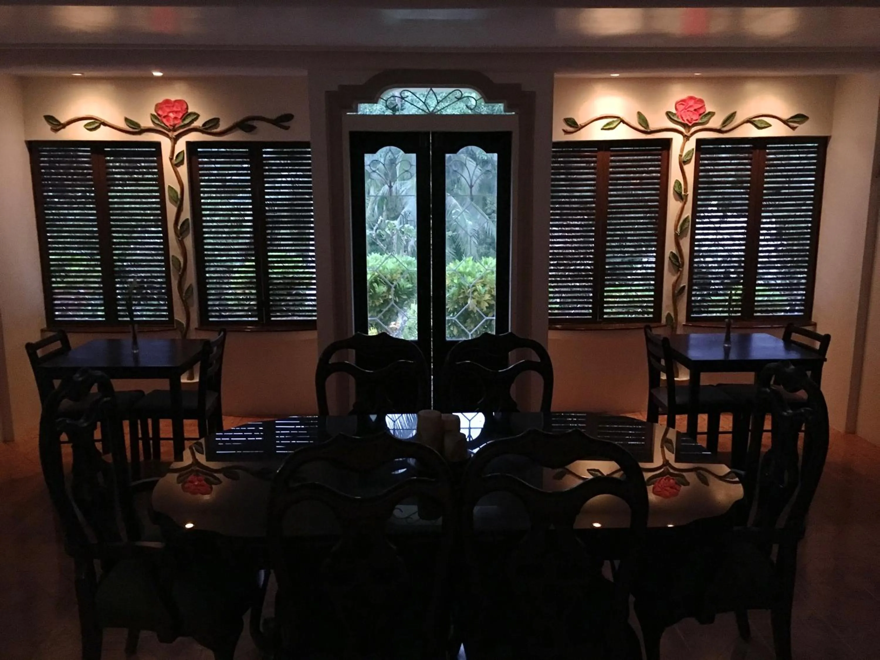 Restaurant/places to eat in Guindulman Bay Tourist Inn