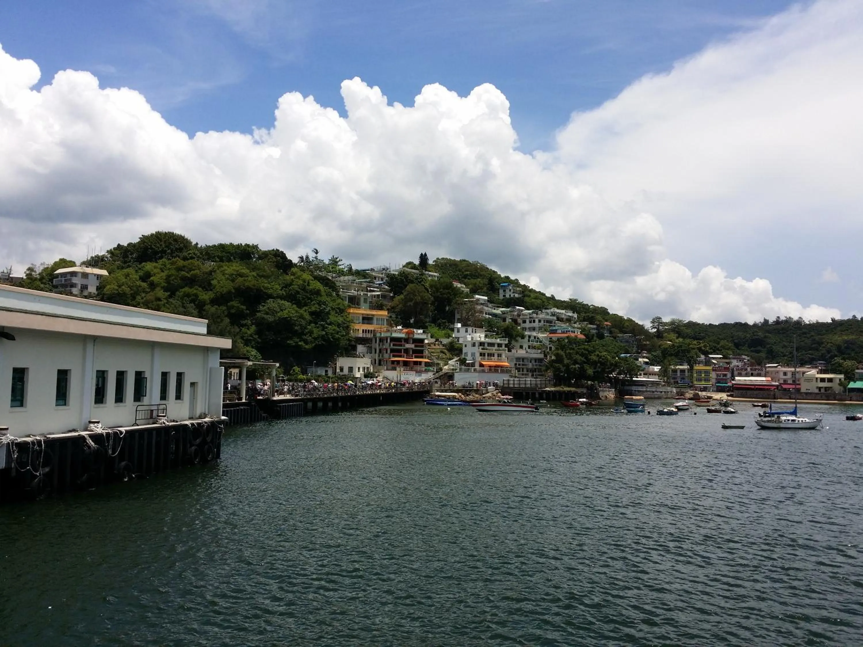 Property building in Man Lai Wah Resort