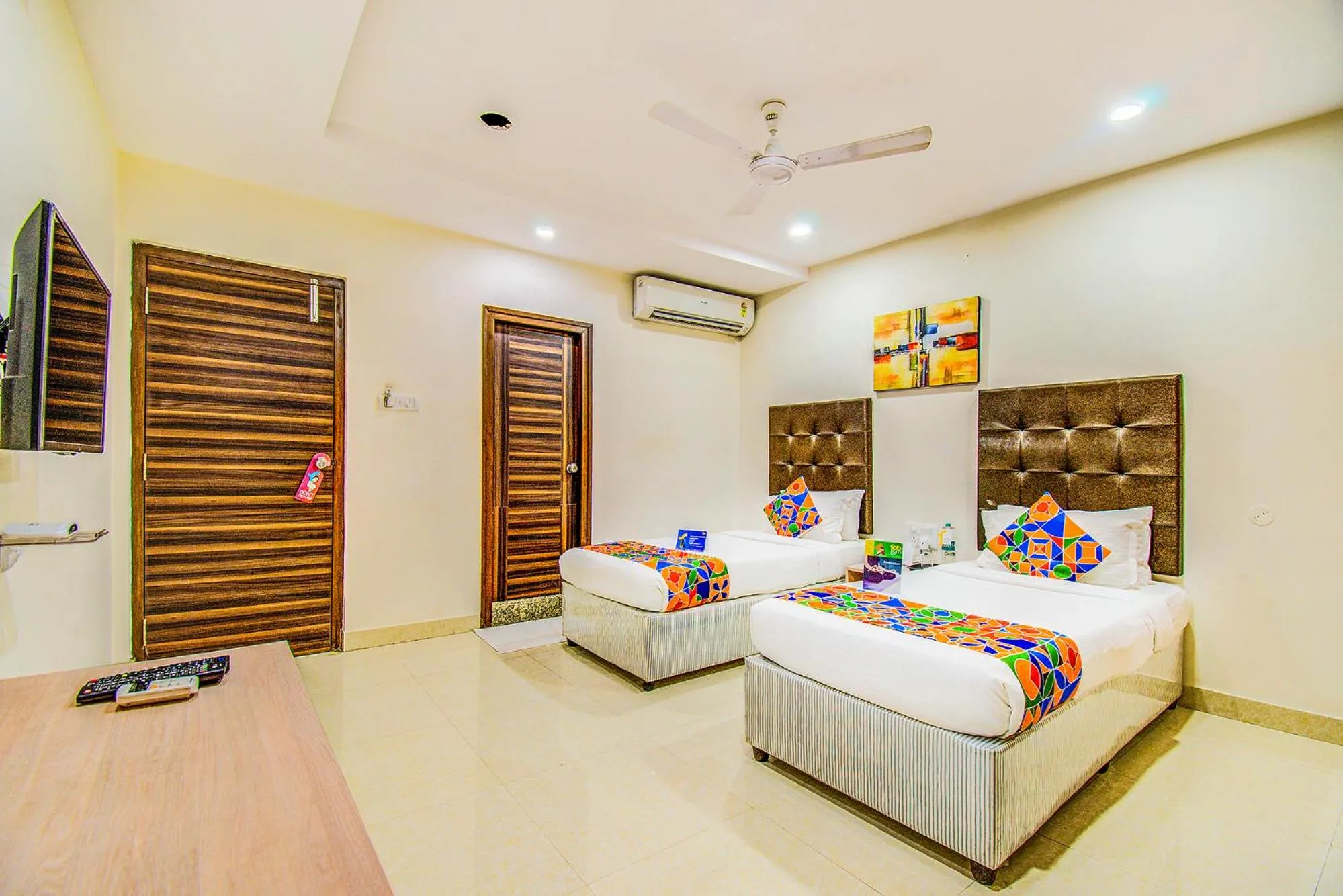 Bed in Fabhotel Pearl City - Nr Jubilee Enclave, Hitech City