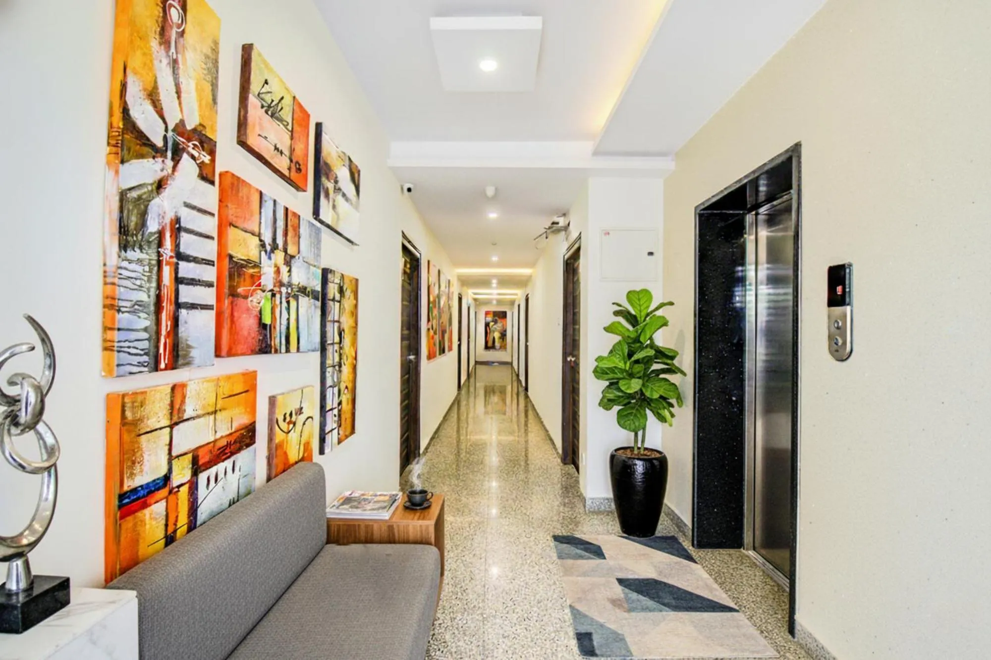 Lobby or reception in Fabhotel Pearl City - Nr Jubilee Enclave, Hitech City