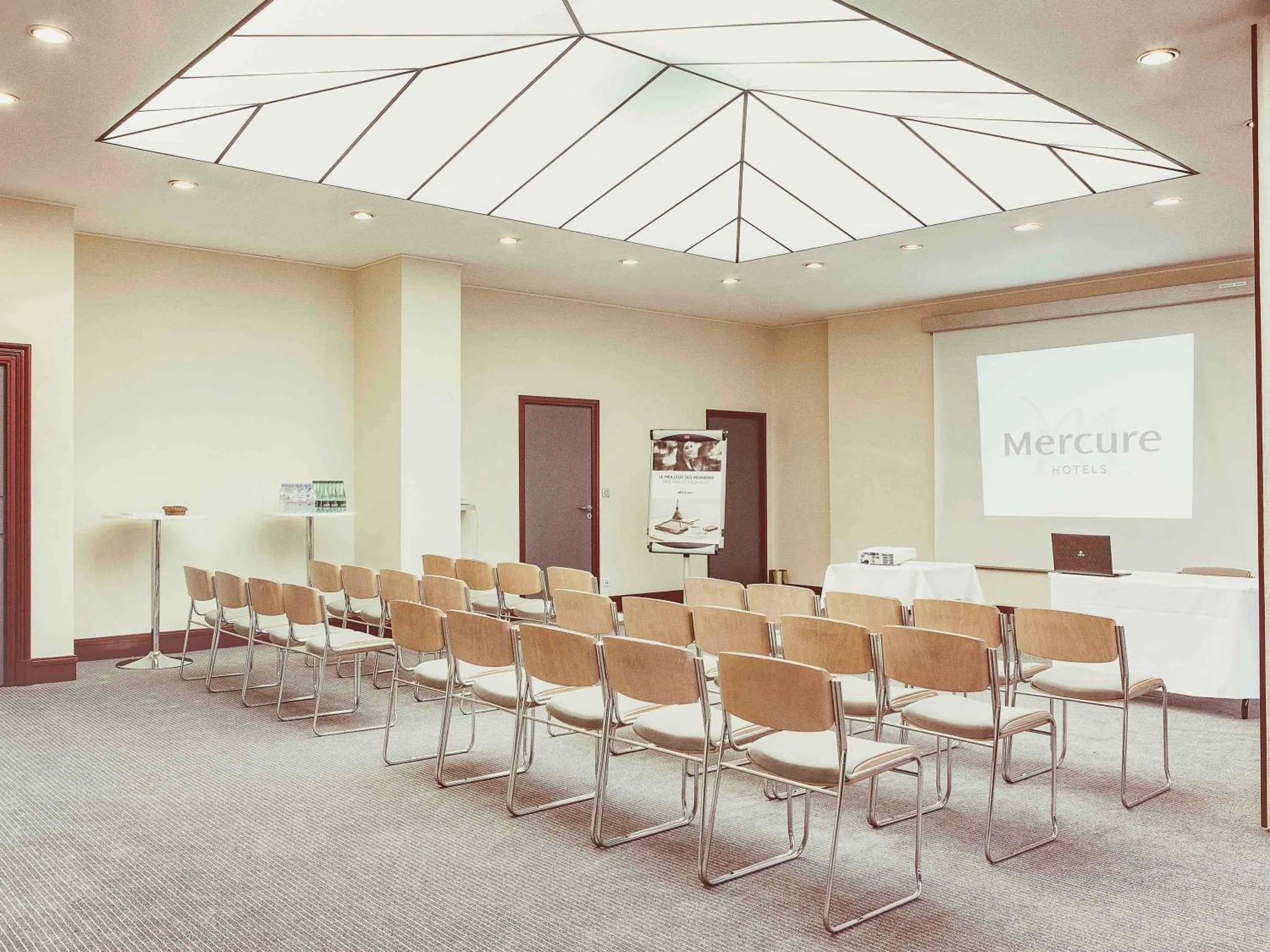 Meeting/conference room in Mercure Limoges Centre