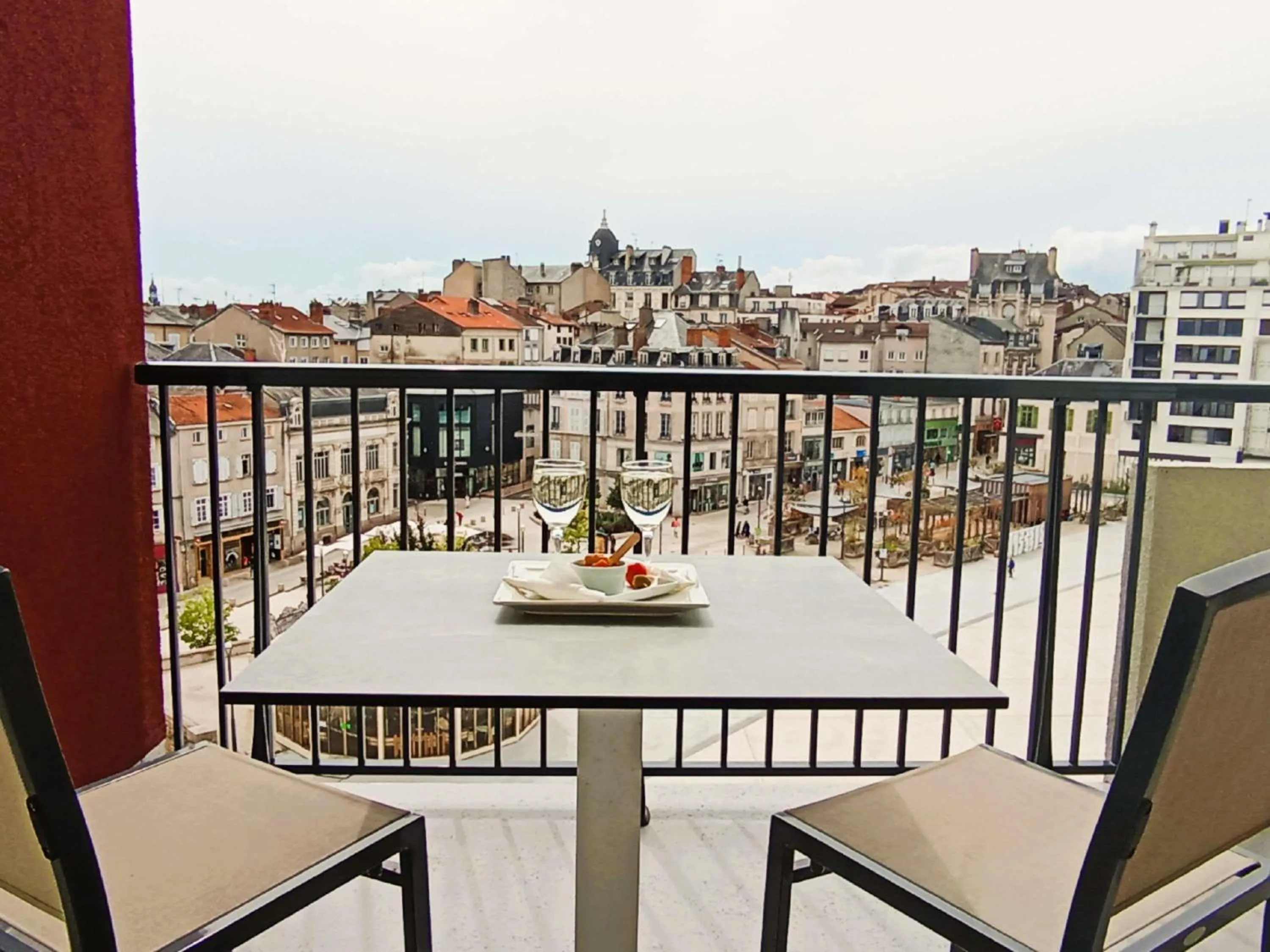 Bedroom in Mercure Limoges Centre