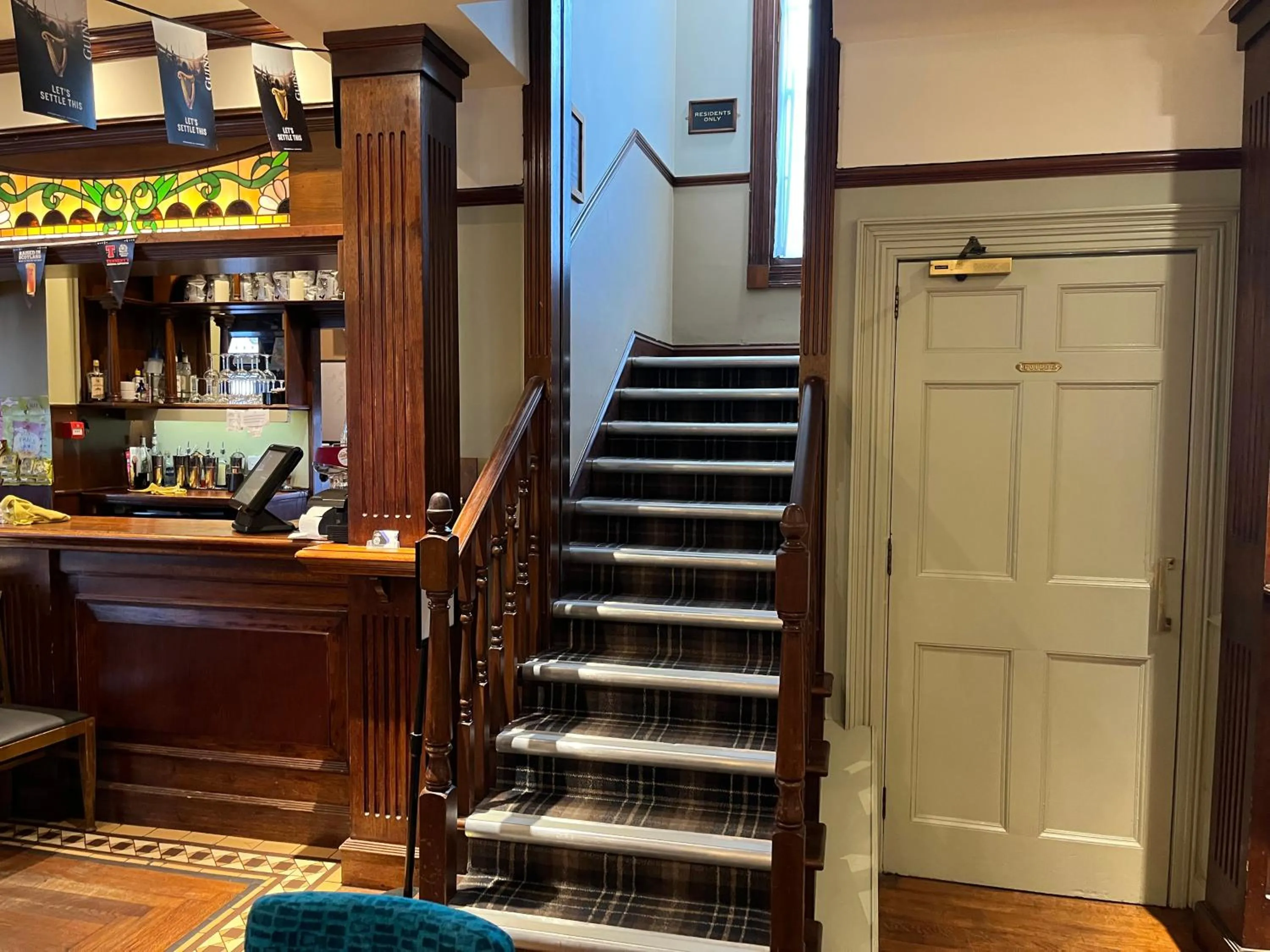 Restaurant/places to eat in The Globe Inn