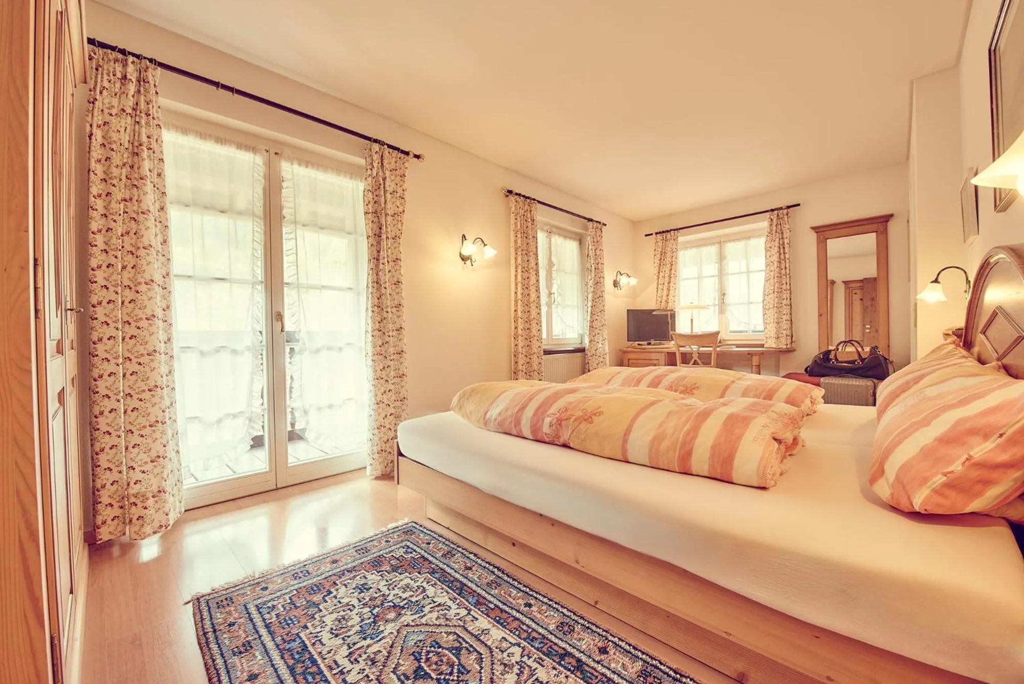 Photo of the whole room, Bed in Landgasthof zur Sonne