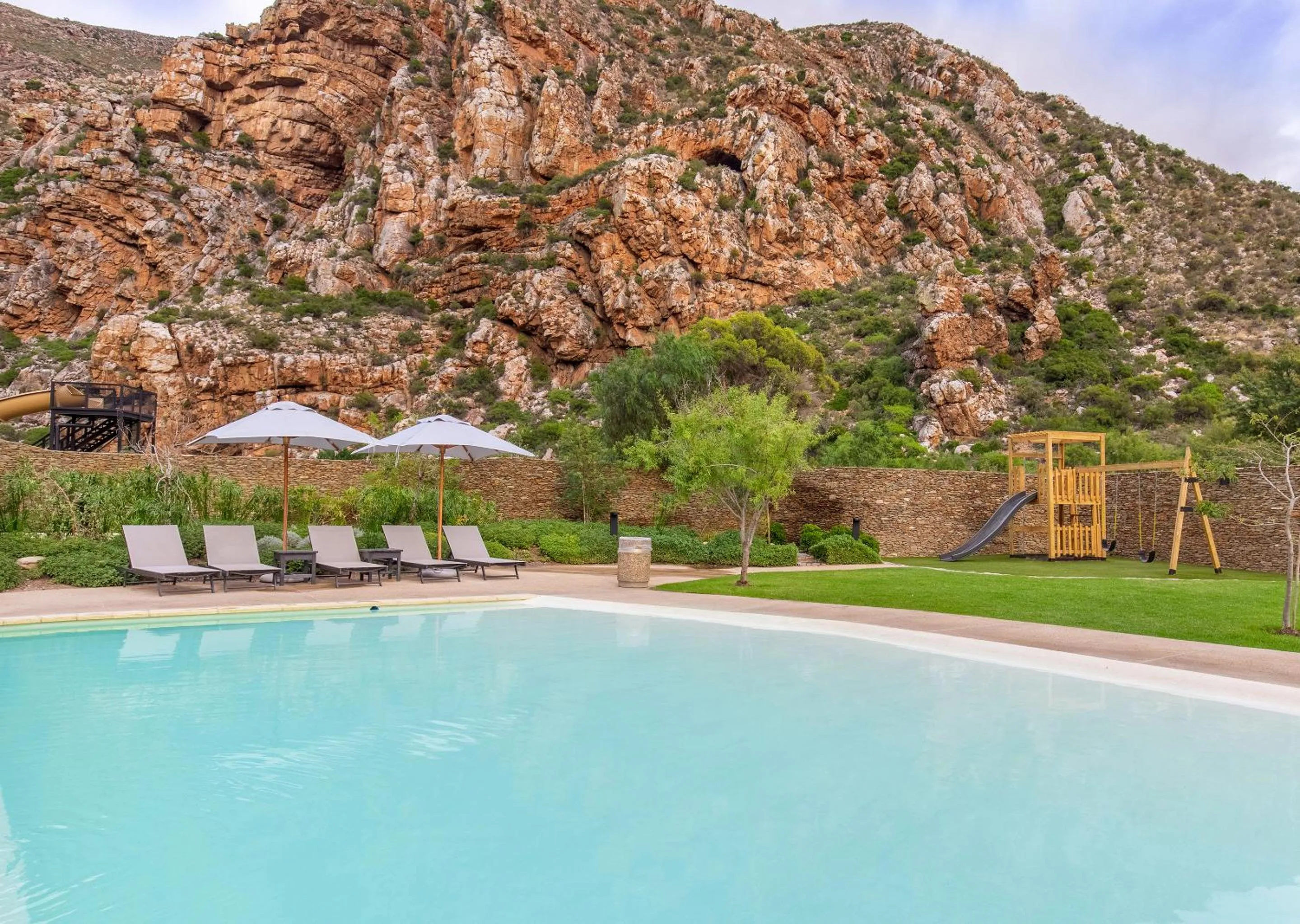 Spring in Avalon Springs by Dream Resorts