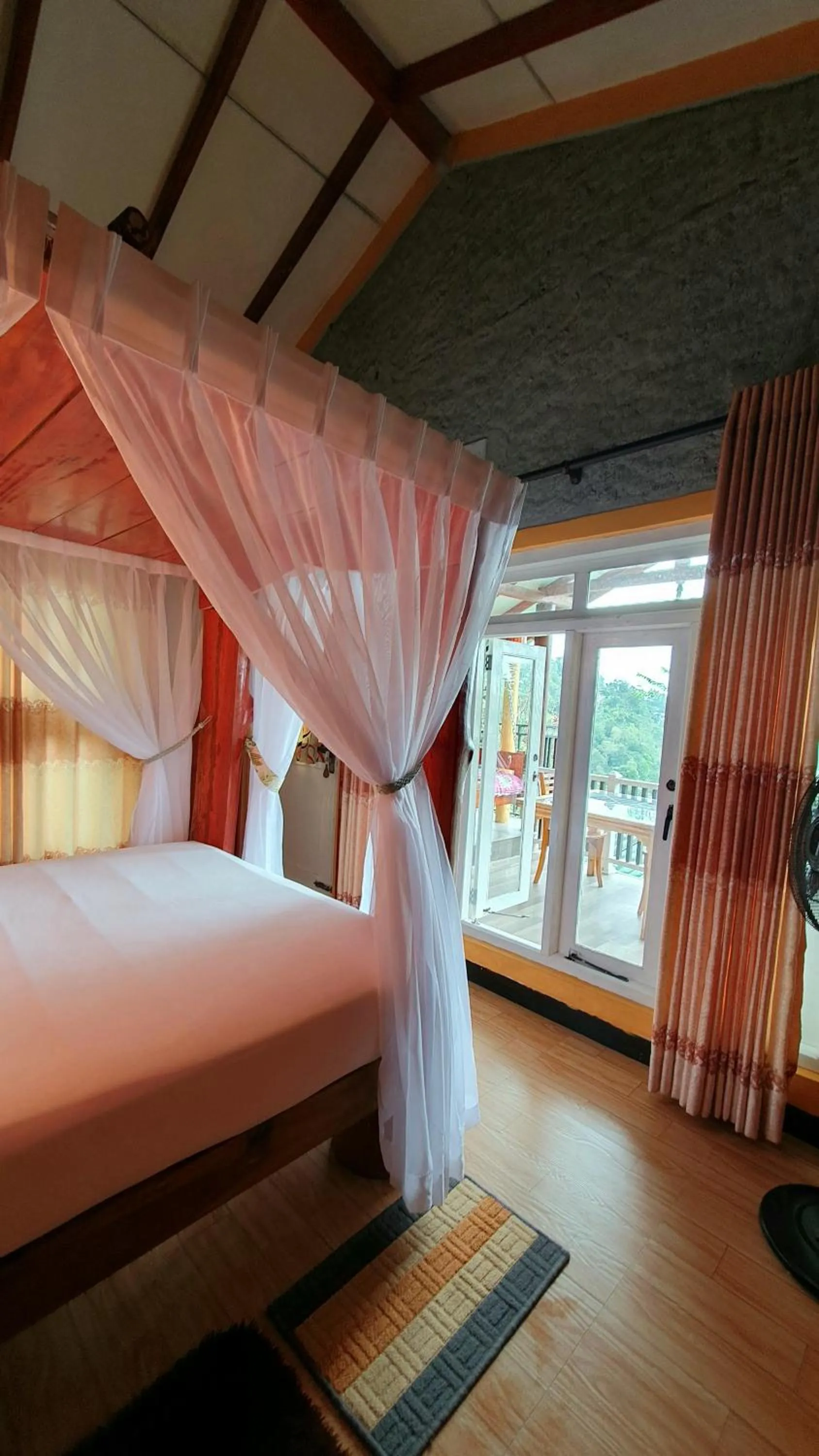 Photo of the whole room, Bed in Guest Inn Avendra