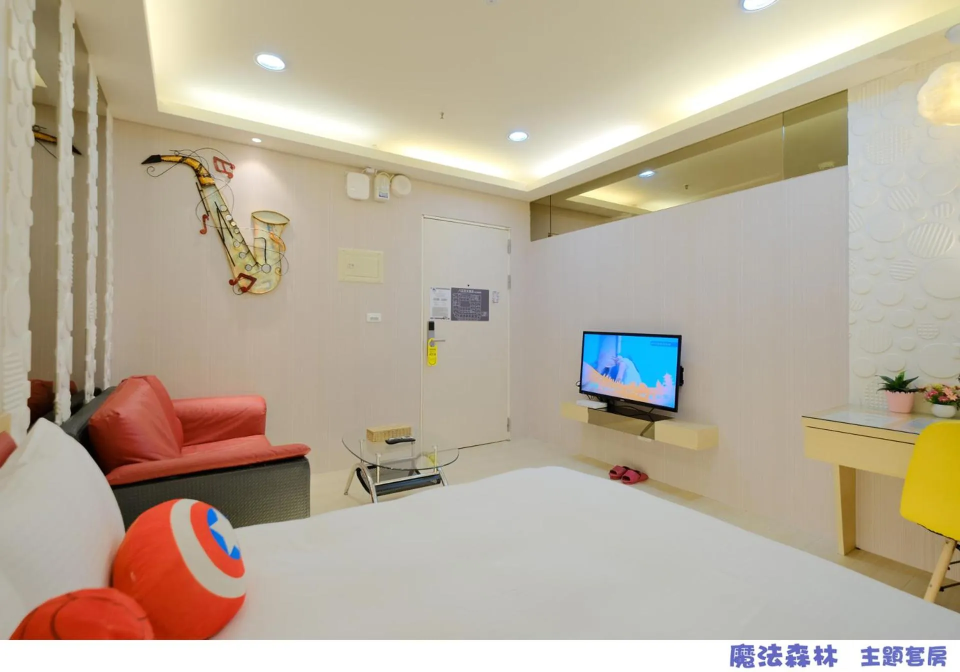 On site, Bed in 85 Asia Hotel