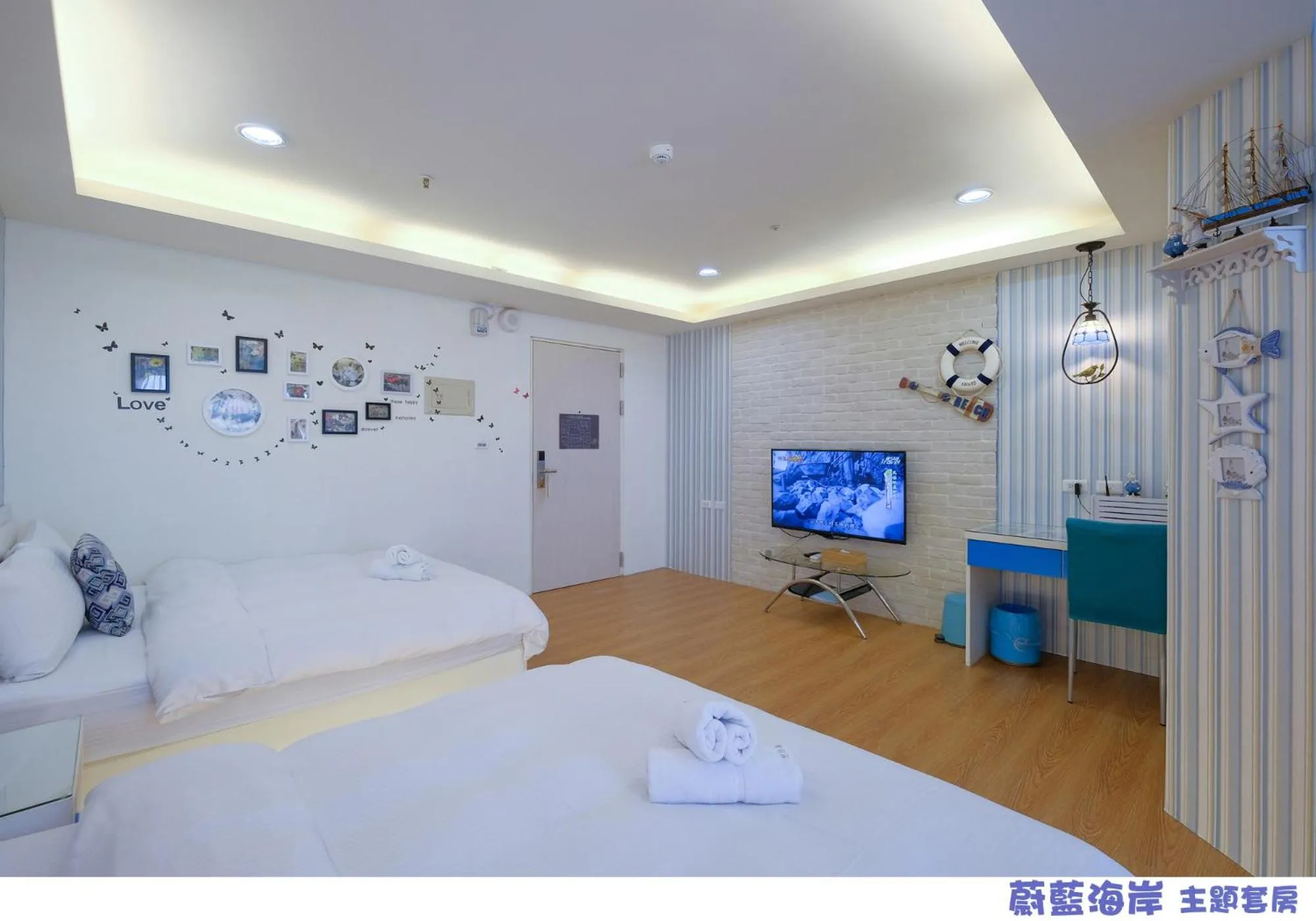 On site, Bed in 85 Asia Hotel