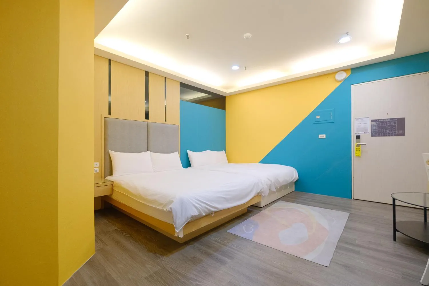 On site, Bed in 85 Asia Hotel