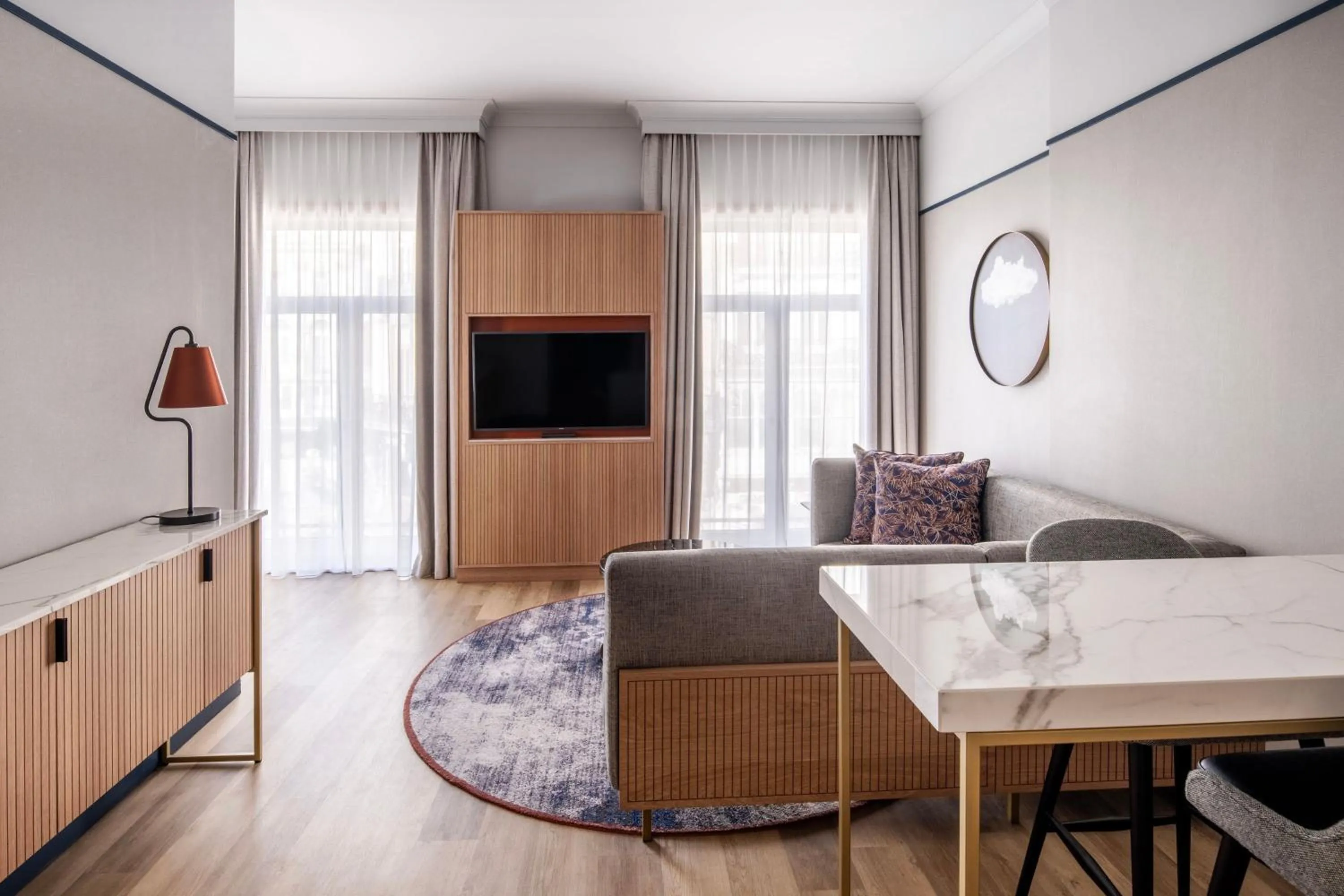 Living room in Brussels Marriott Hotel Grand Place