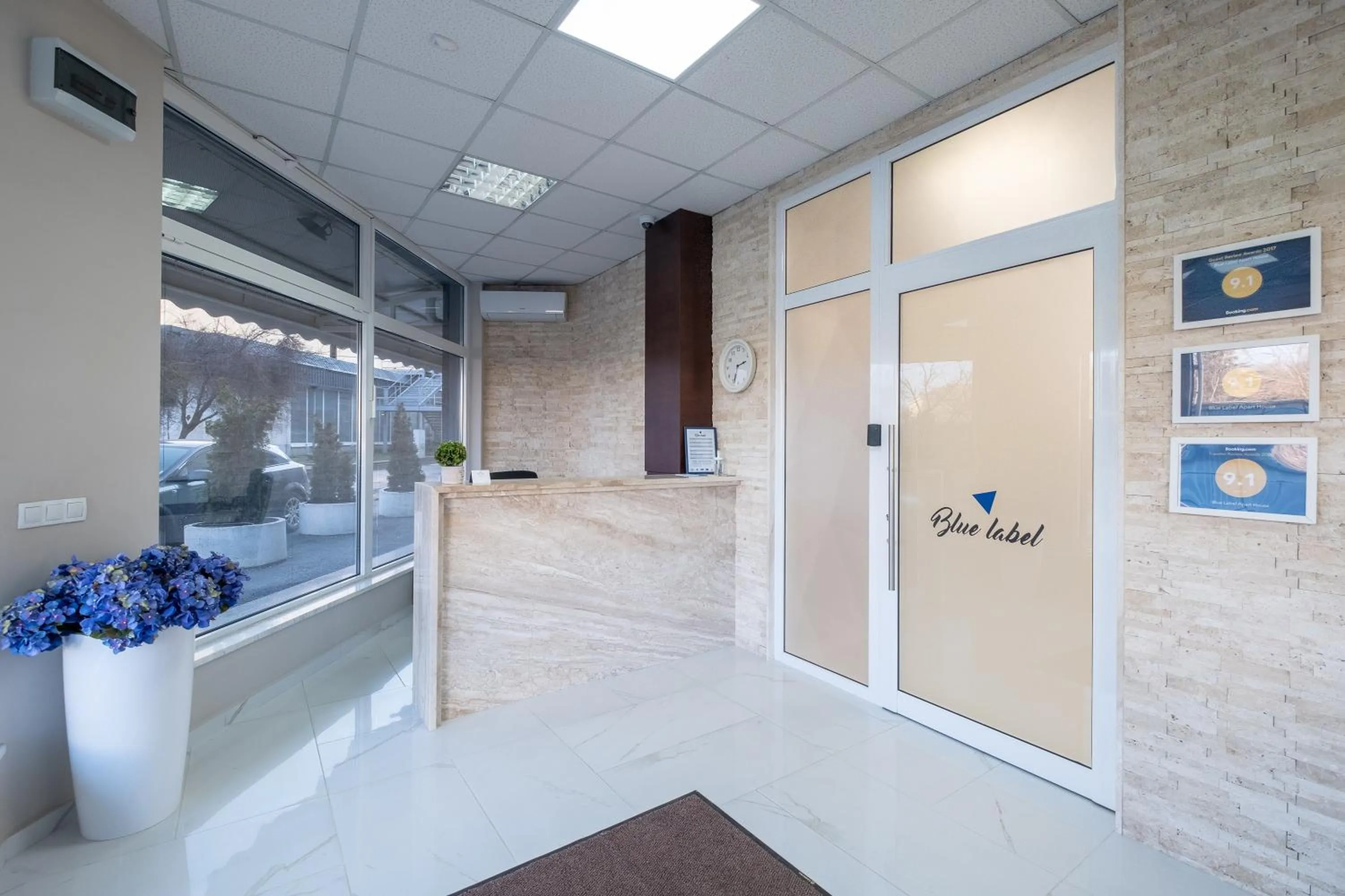 Staff in Blue Label Apart House