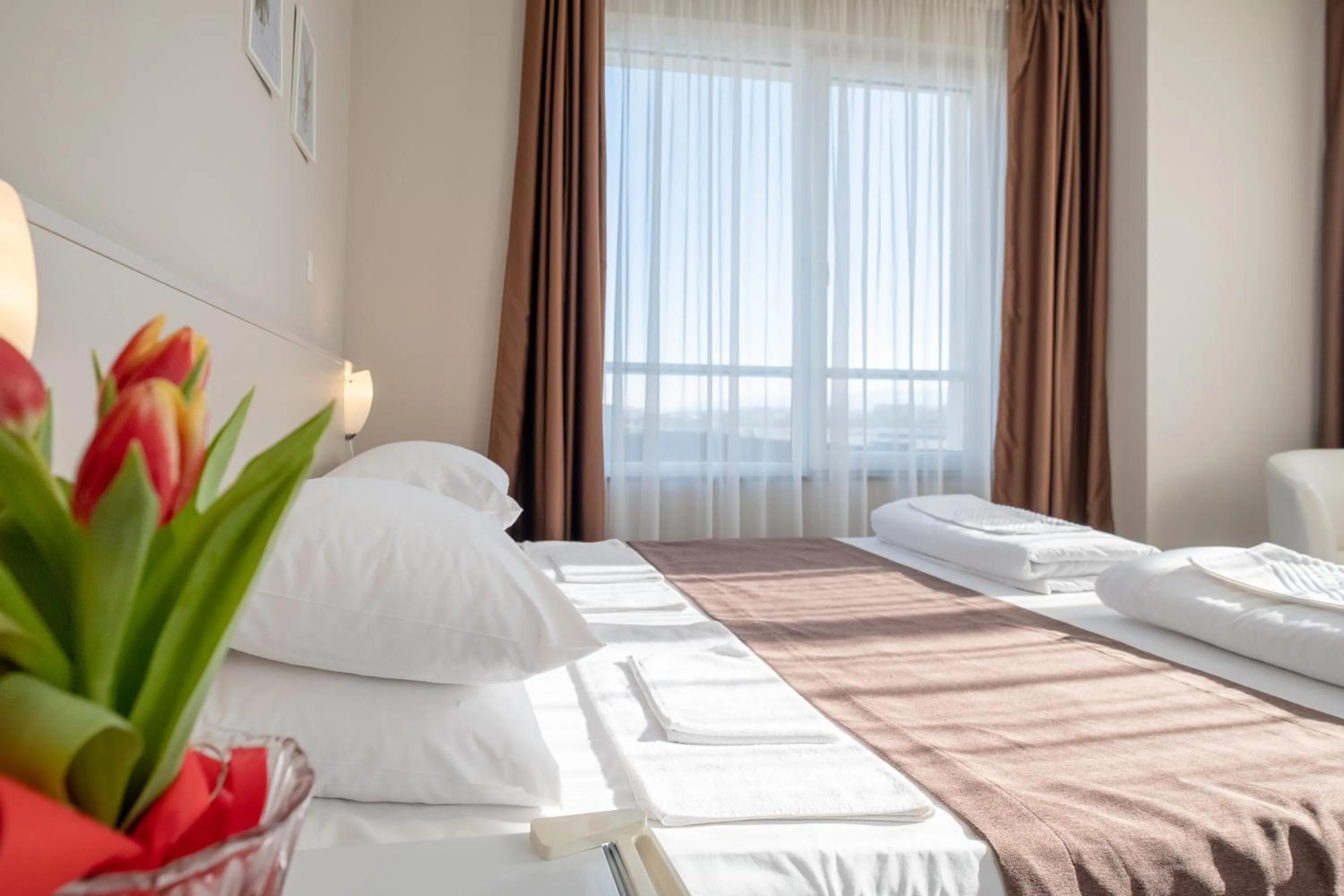 Staff, Bed in Blue Label Apart House