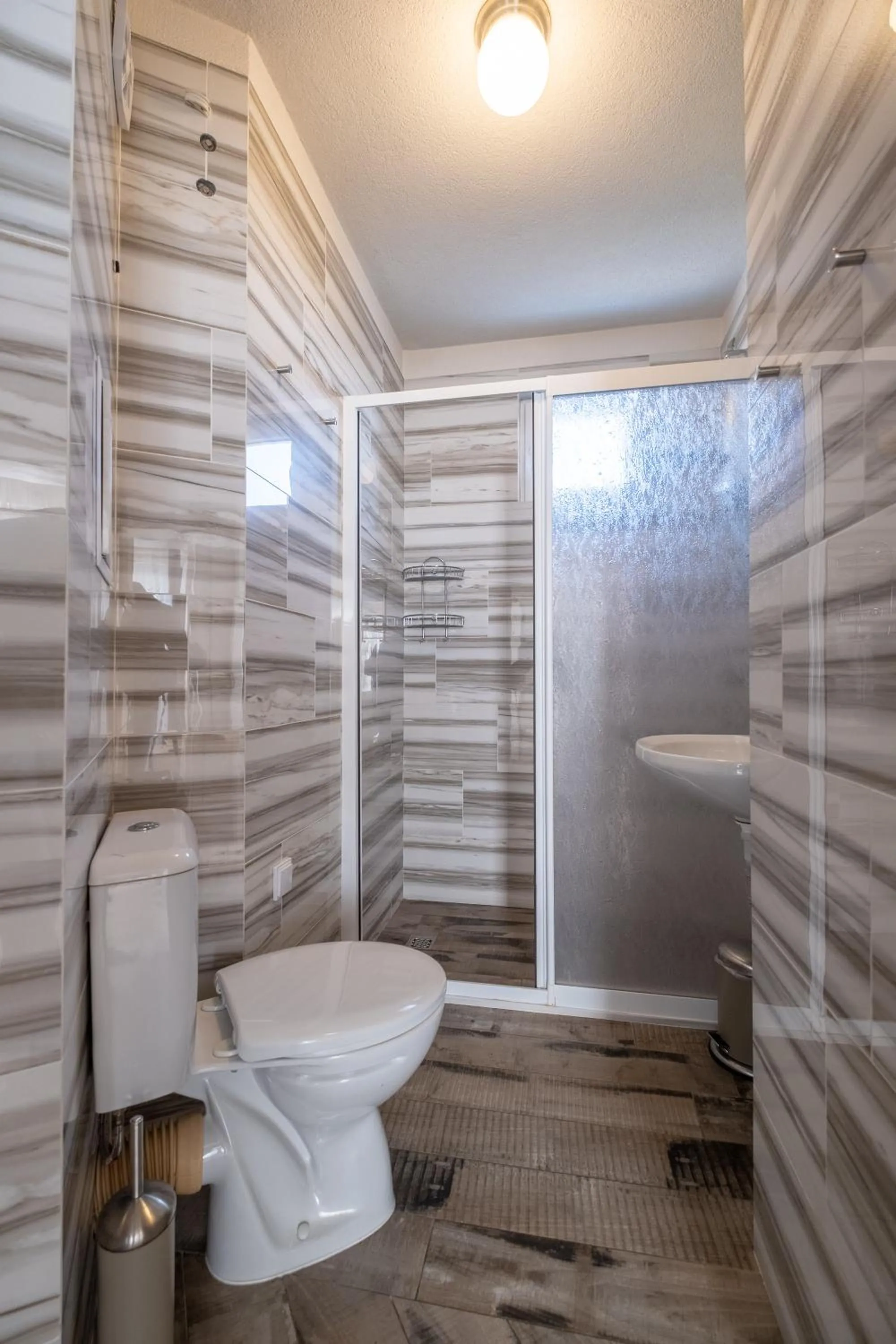 Toilet in Blue Label Apart House