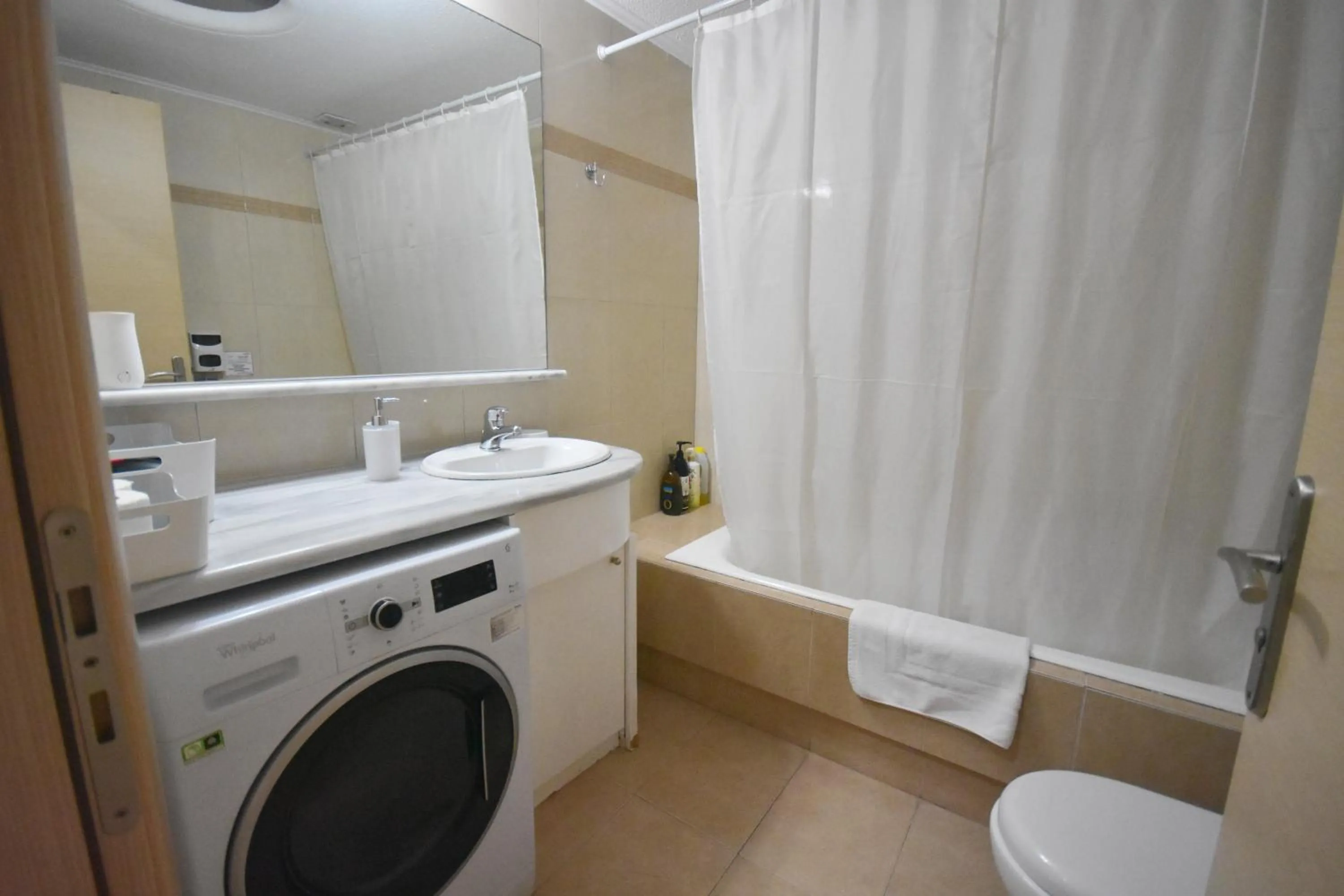 Toilet in A&J Apartments or Rooms athens airport