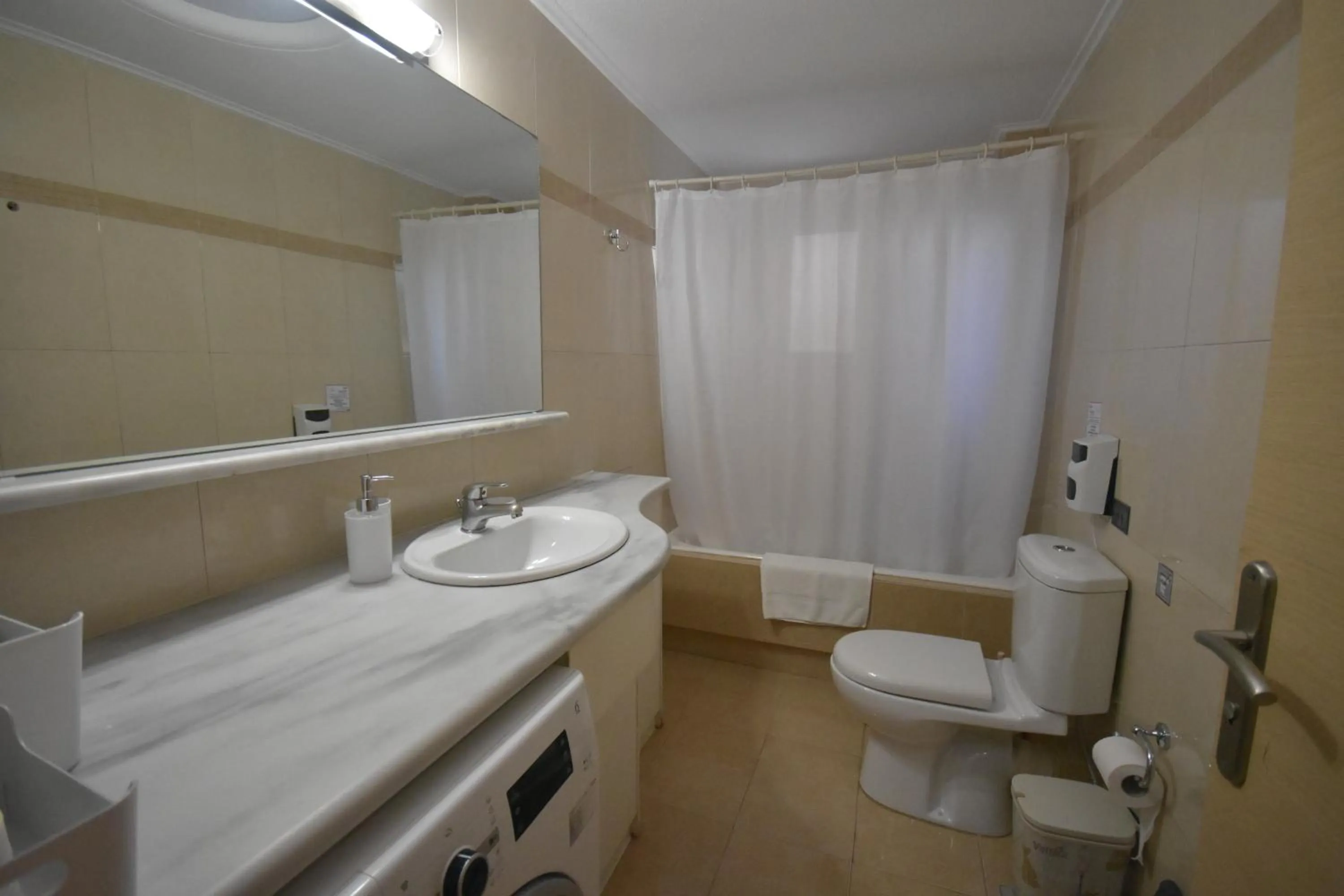 Toilet in A&J Apartments or Rooms athens airport
