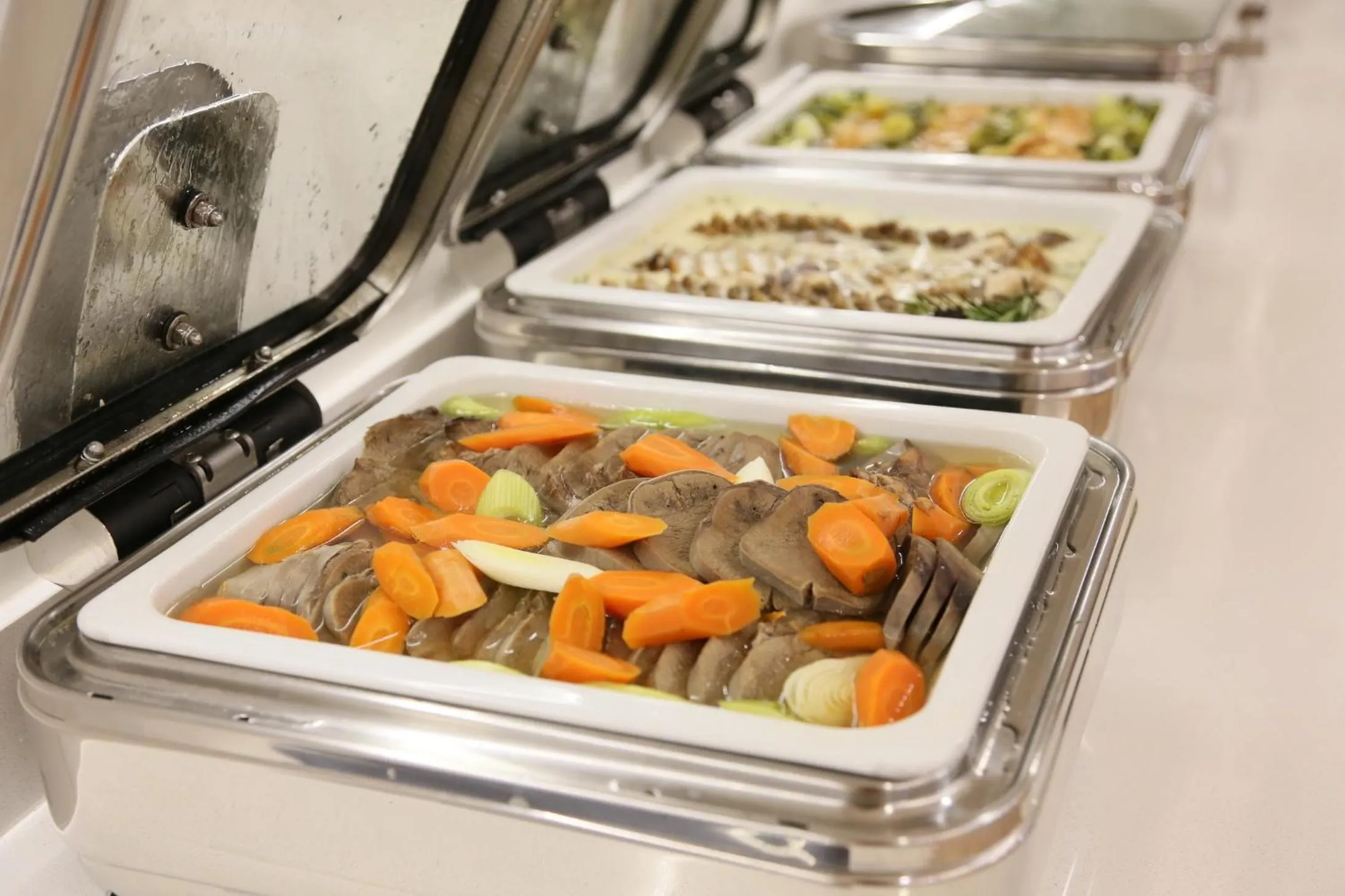 Food and drinks in ASTORIA Hotel & Medical Spa